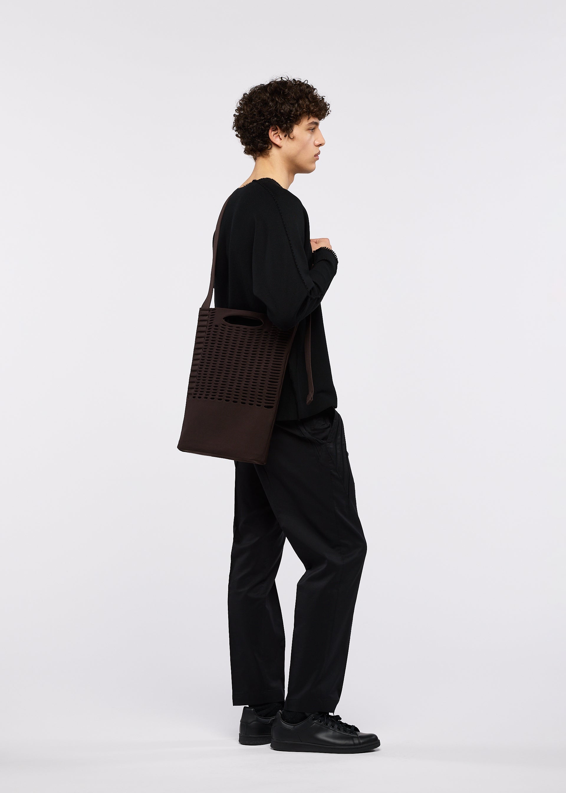 MOKKO MONO GRIP、バッグ&財布_ショルダーバッグ、着用画像1