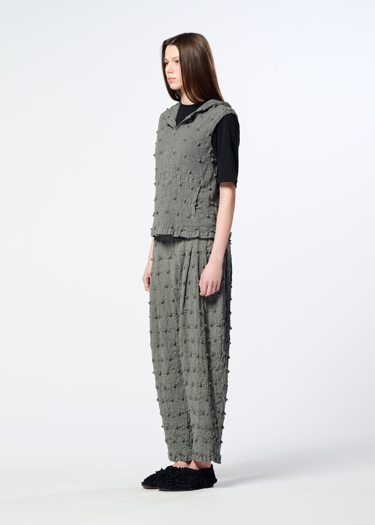 KYO CHIJIMI SQUARE EMB、ウィメンズ_トップス_トップ、着用画像2