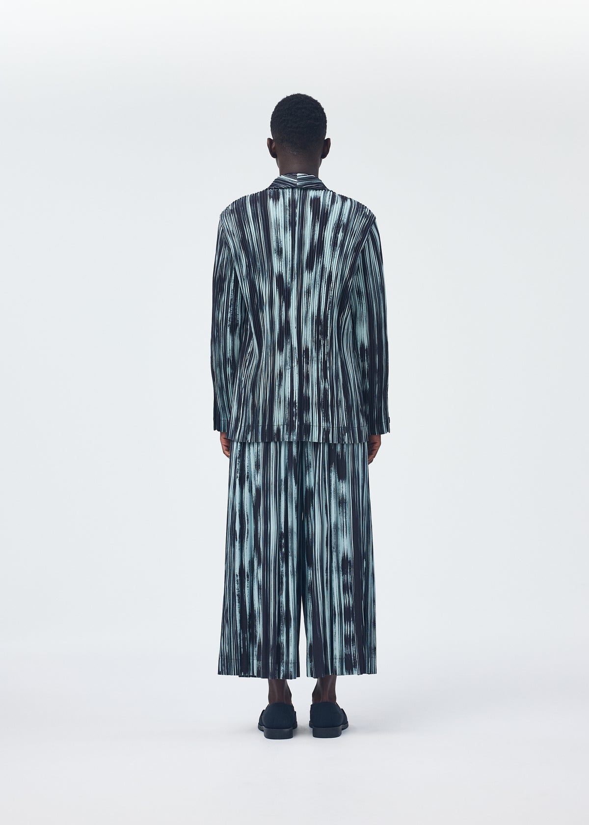 BRUSHSTROKE STRIPE、メンズ_パンツ、着用画像3