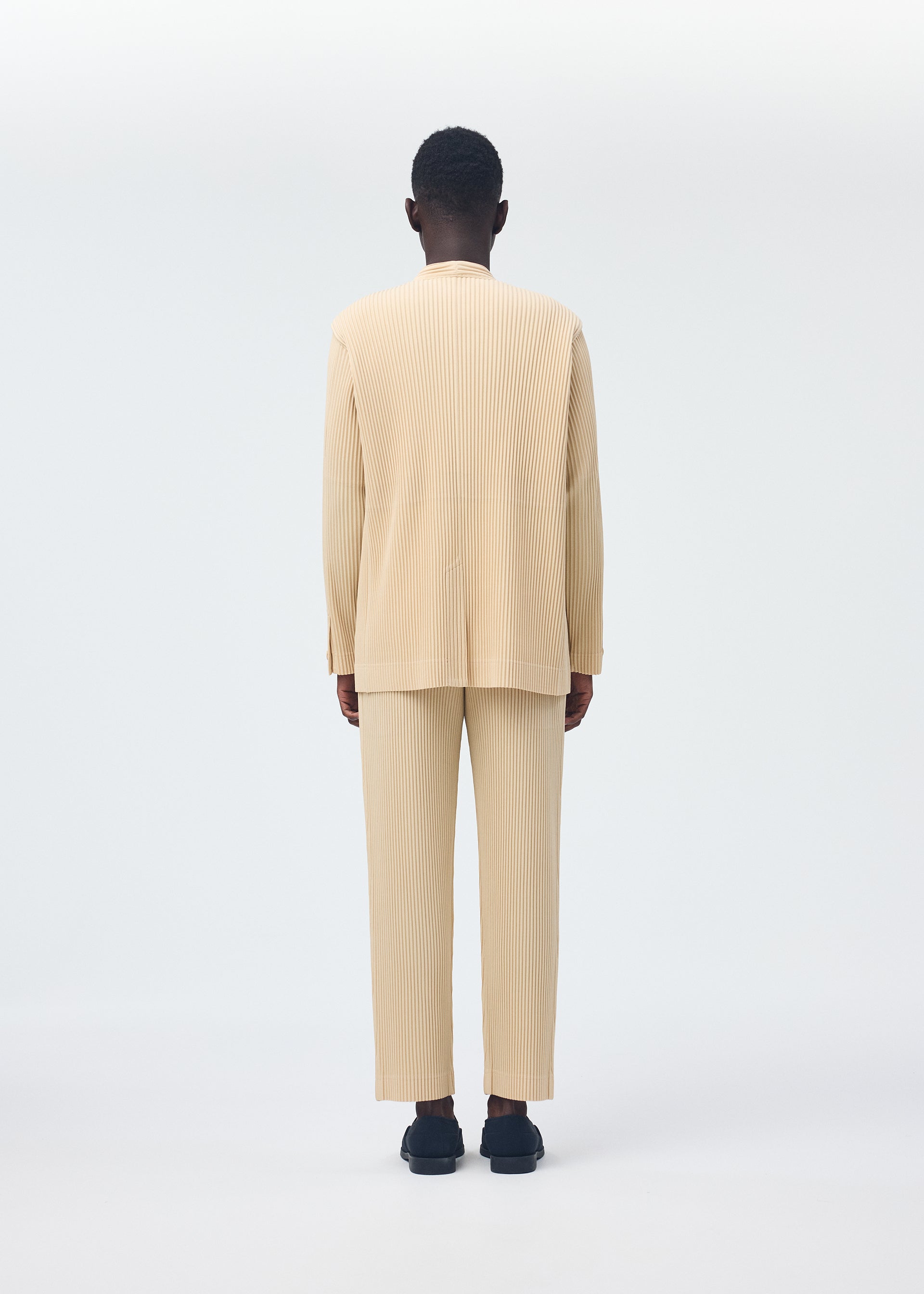 TAILORED PLEATS 2、メンズ_パンツ、着用画像3