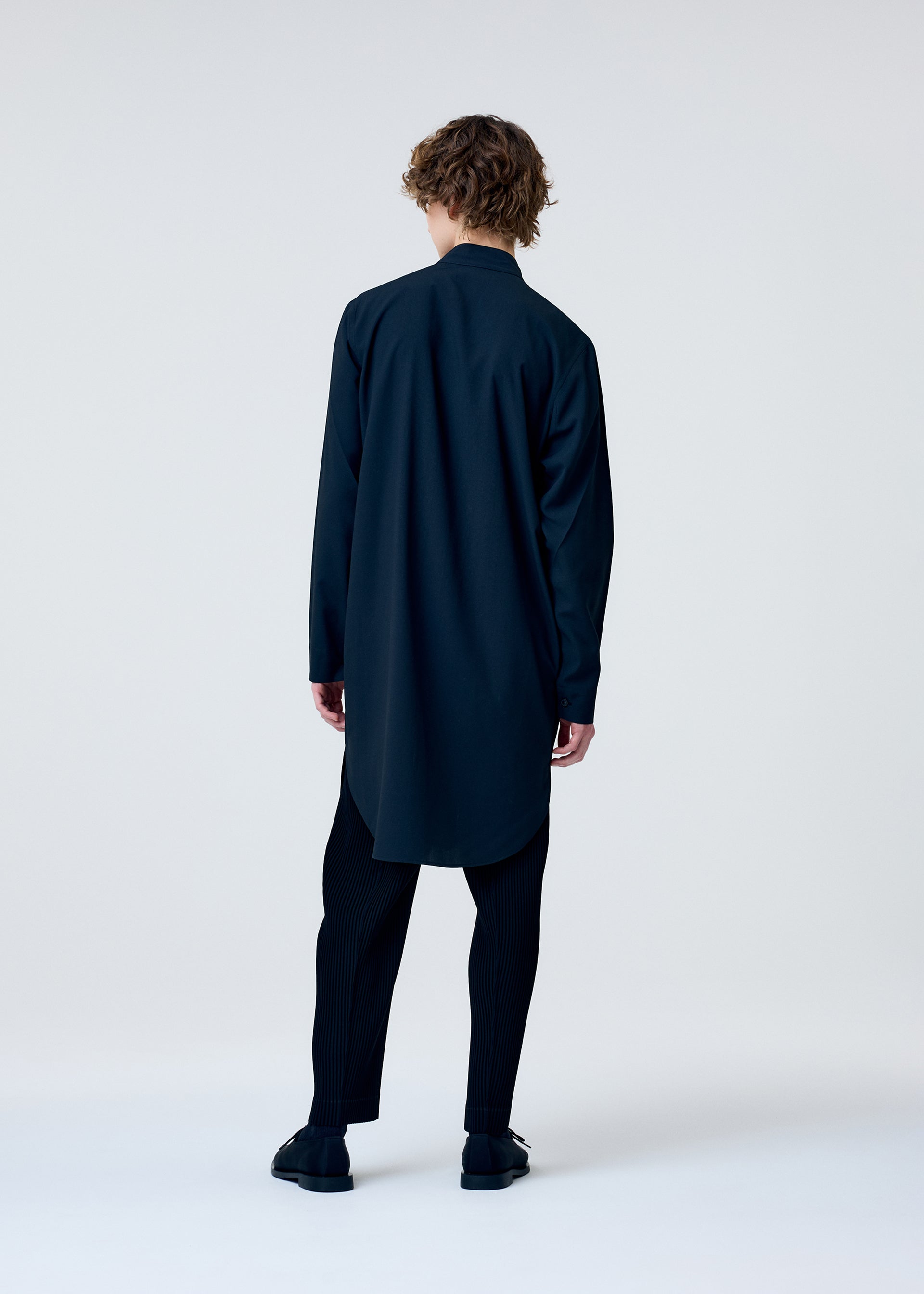 EMBROIDERY PRESS SHIRT、メンズ_トップス_シャツ、着用画像2