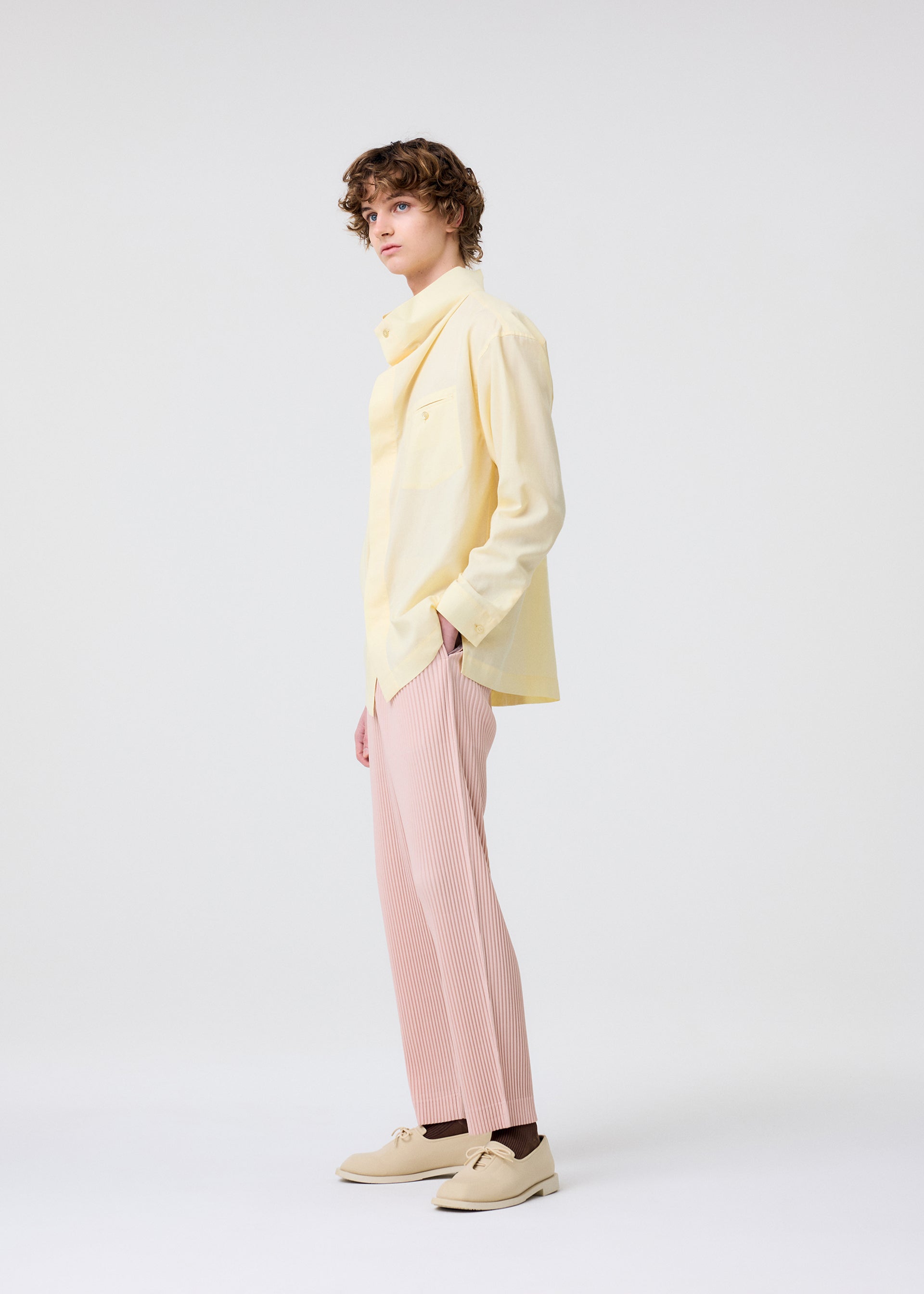 COLOR PLEATS 2、メンズ_パンツ、着用画像2