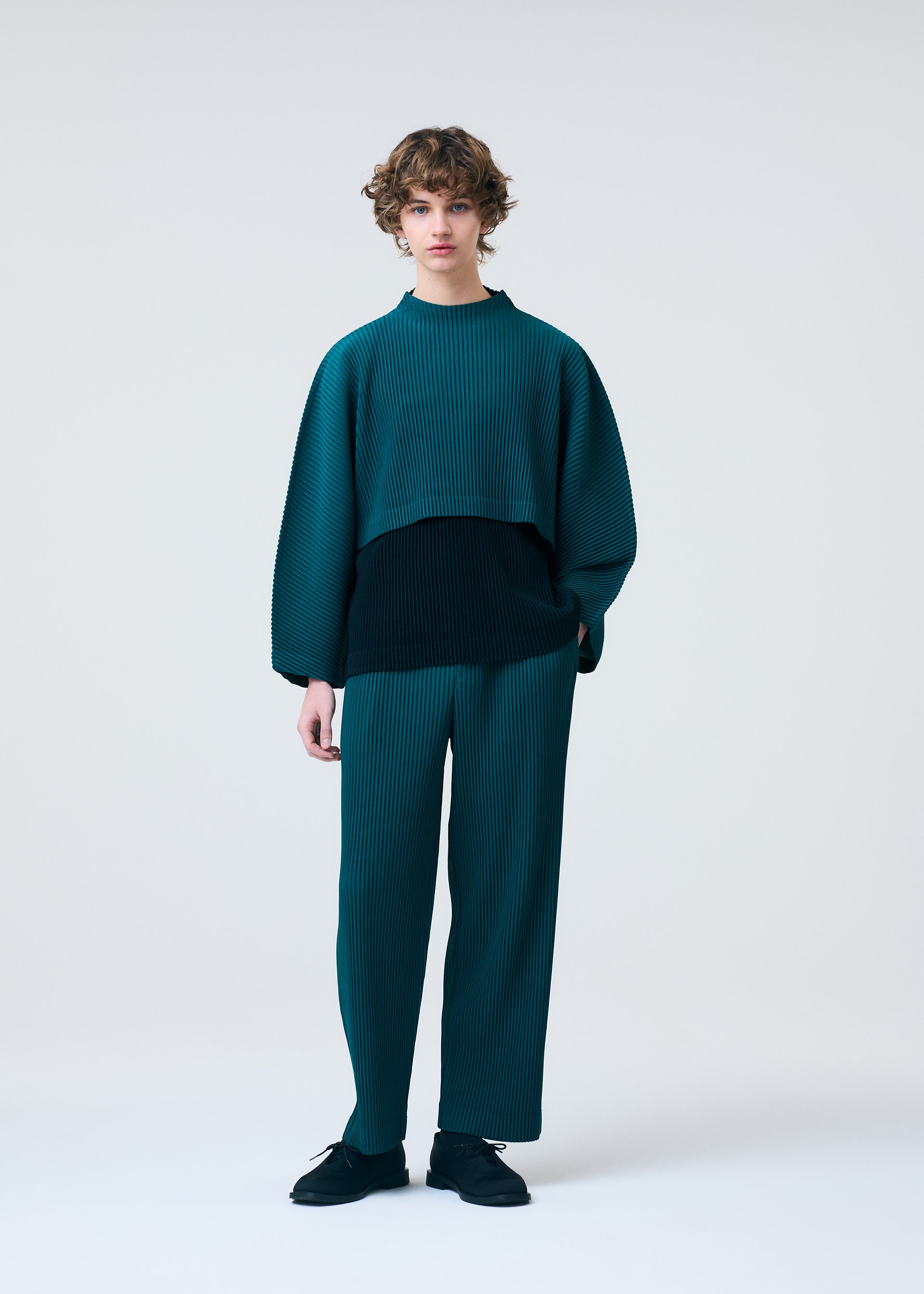 COLOR PLEATS 1、メンズ_パンツ、着用画像1