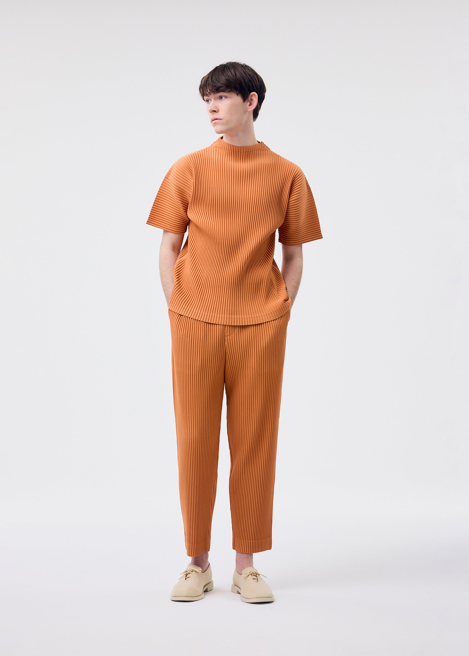 MONTHLY COLORS : MARCH、メンズ_トップス_トップ、着用画像2