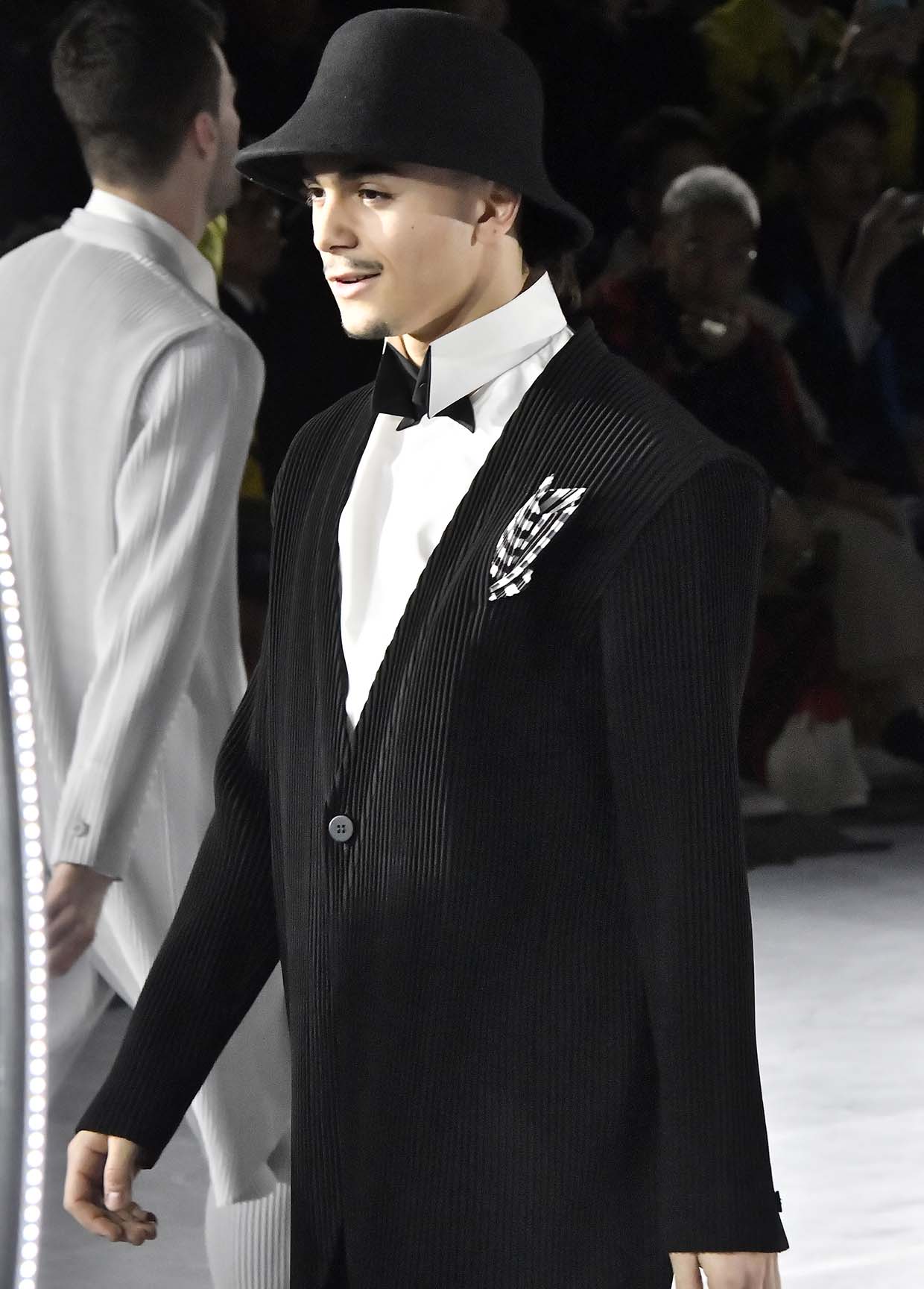 HOMME PLISSÉ ISSEY MIYAKE AUTUMN WINTER 20/21 コレクショ46