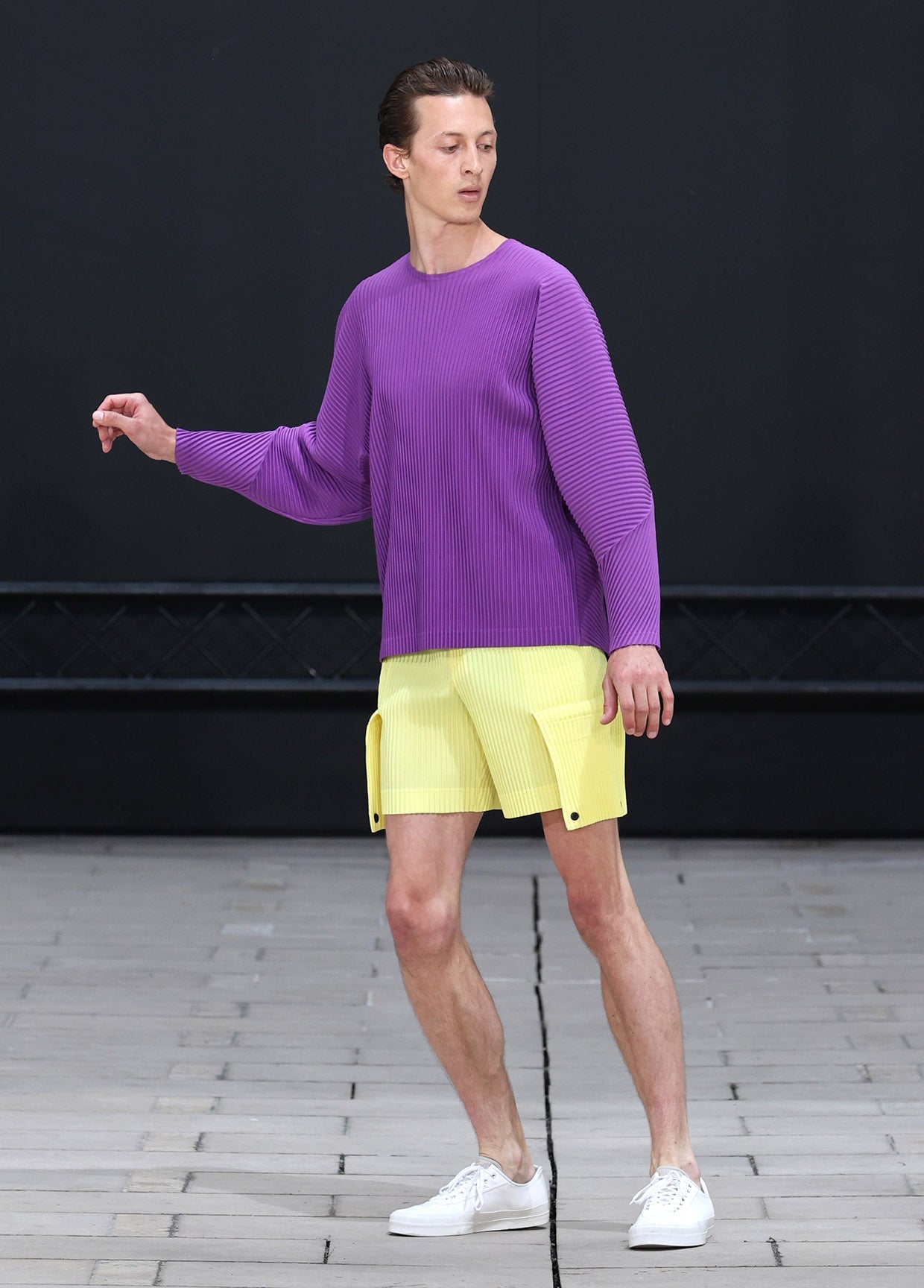 HOMME PLISSÉ ISSEY MIYAKE SPRING SUMMER 2023 コレクション 23