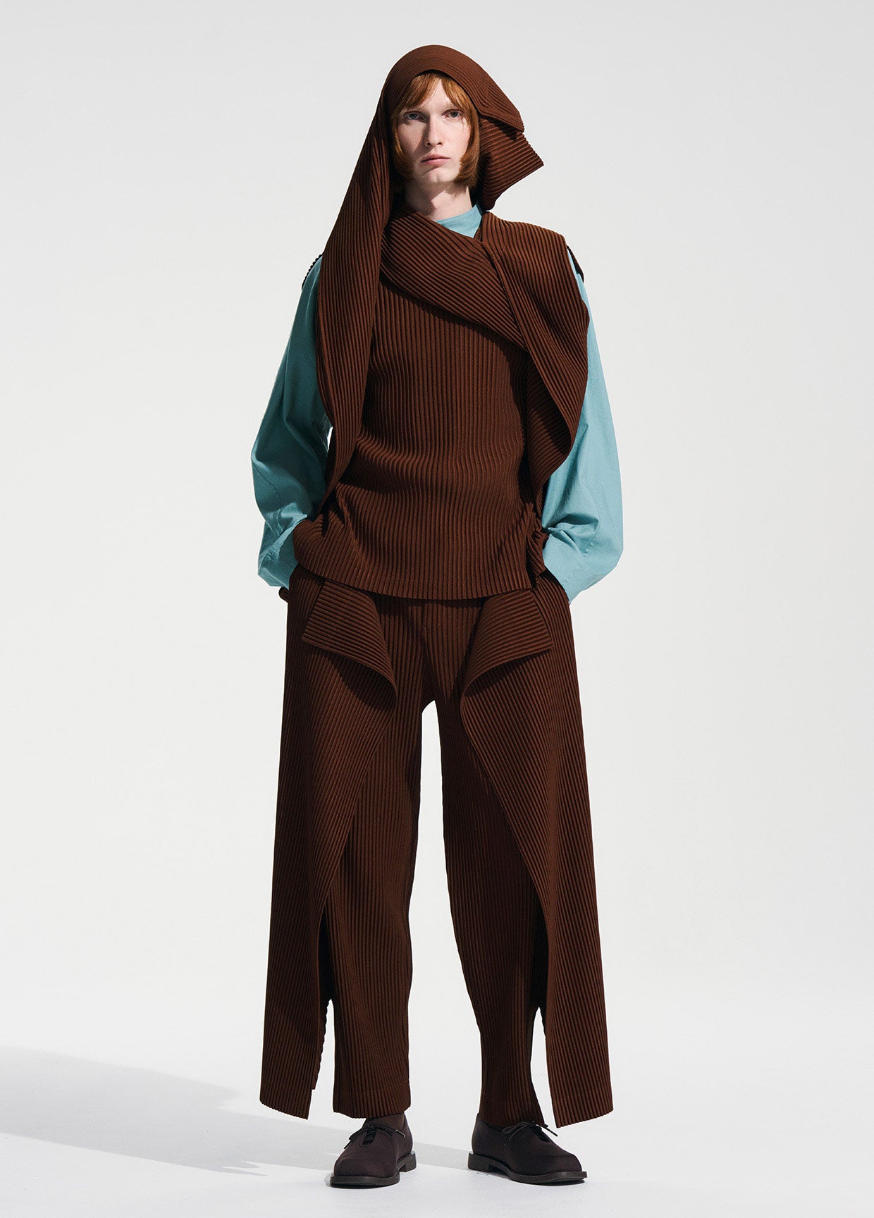 HOMME PLISSÉ ISSEY MIYAKE LOOK 02