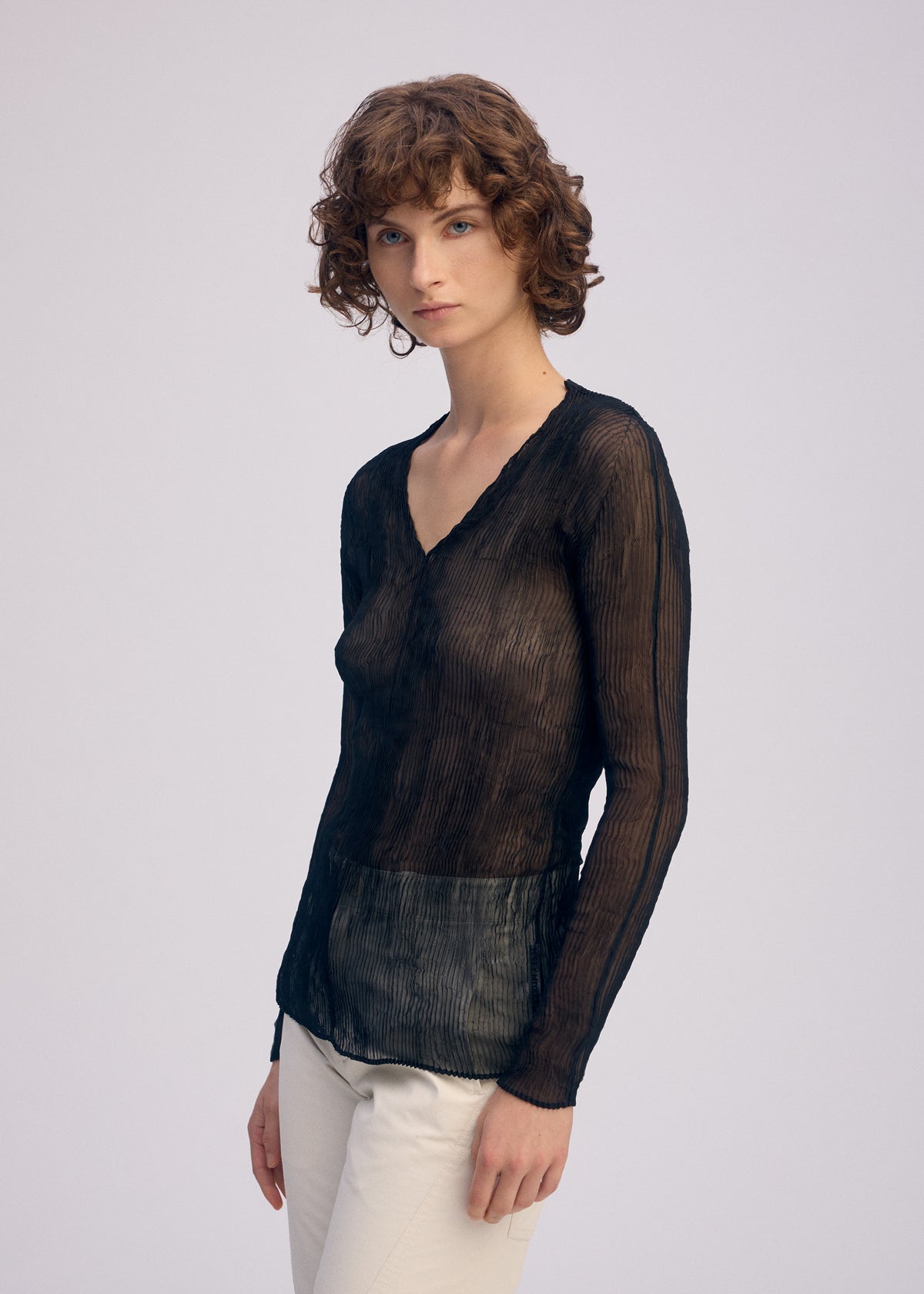 CHIFFON TWIST BK/WT-66、ウィメンズ_トップス_トップ、着用画像2