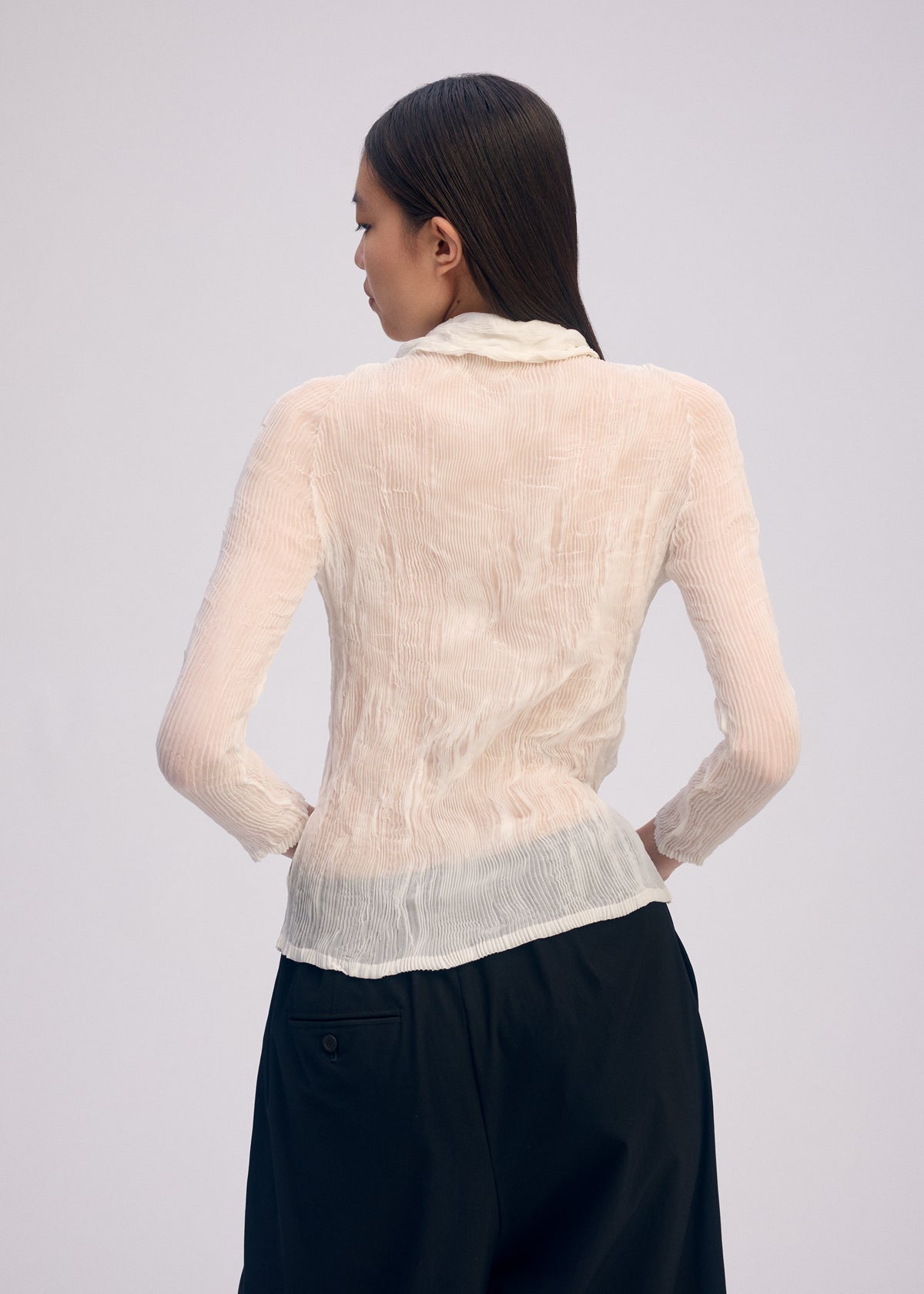 CHIFFON TWIST BK/WT-66、ウィメンズ_トップス_カーディガン、着用画像3