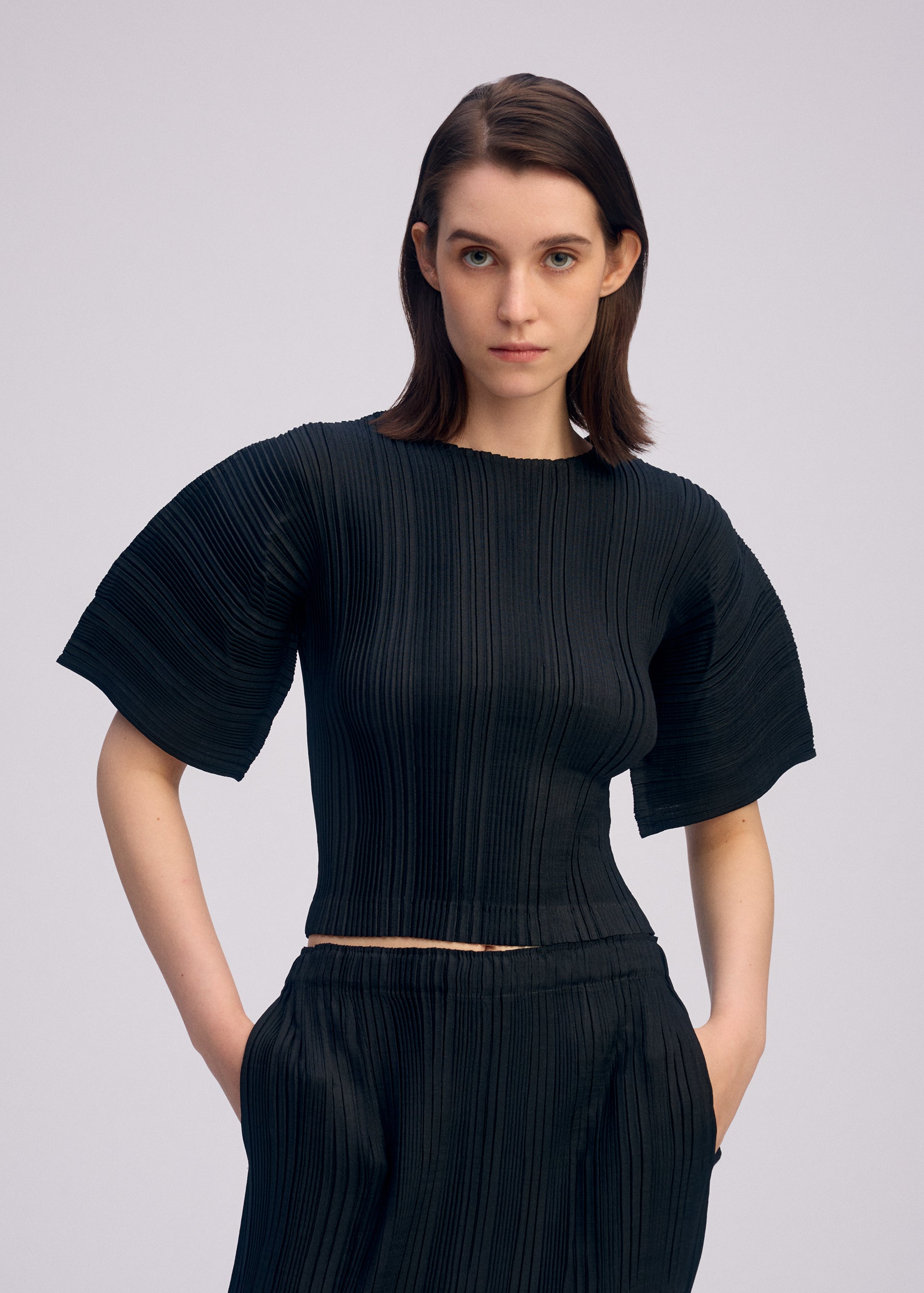 LINEN LIKE RIB PLEATS、ウィメンズ_トップス_トップ、着用画像3