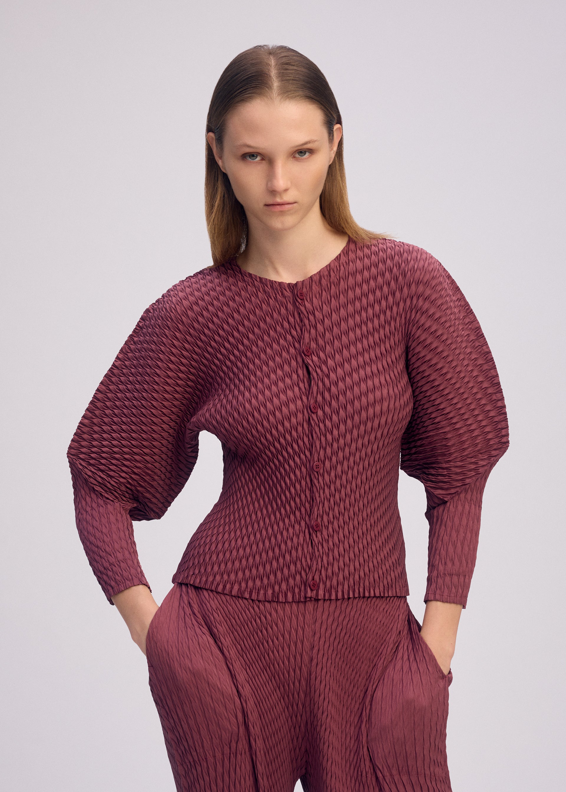 SLEEK PLEATS、ウィメンズ_トップス_カーディガン、着用画像3