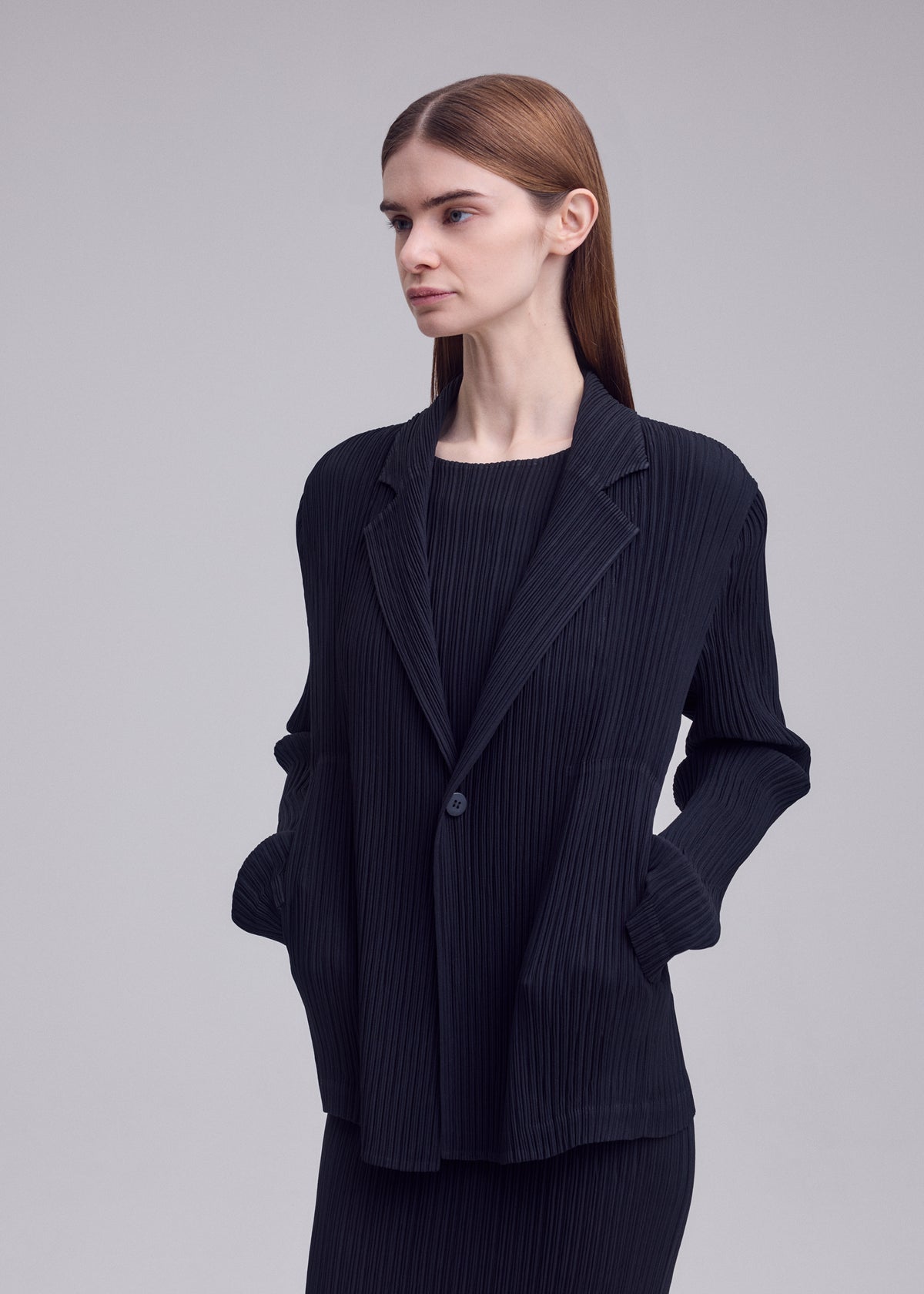 HATCHING PLEATS、ウィメンズ_ジャケット&コート_ジャケット＆ブルゾン、着用画像3