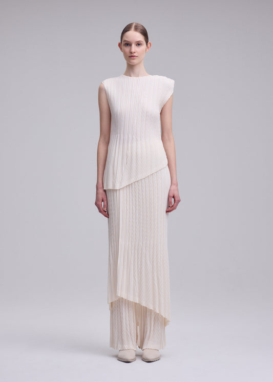 UNFURLING PLEATS、ウィメンズ_トップス_トップ、着用画像1