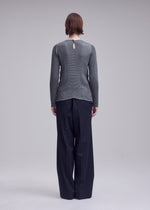 SUEDE LIKE PLEATS、ウィメンズ_トップス_トップ、着用画像2