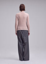 SUEDE LIKE PLEATS、ウィメンズ_トップス_トップ、着用画像2