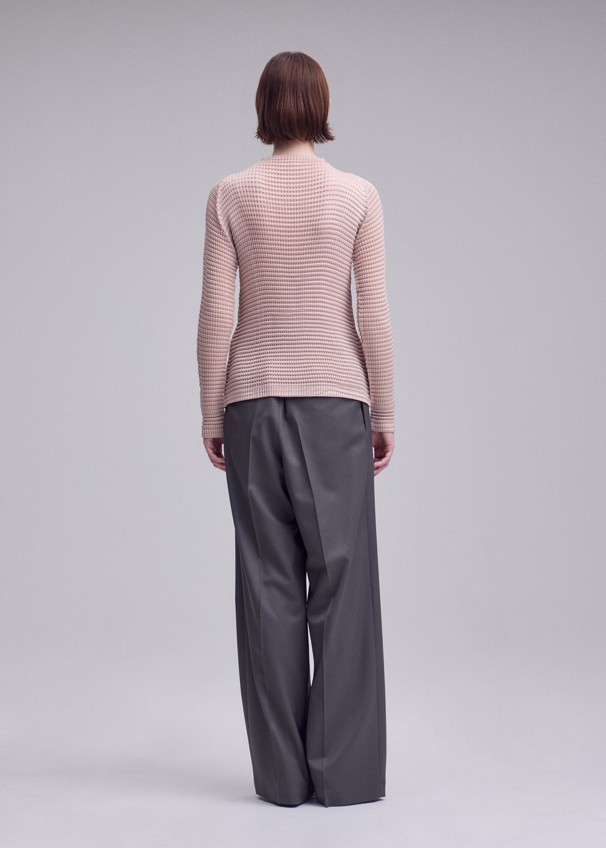 SUEDE LIKE PLEATS、ウィメンズ_トップス_トップ、着用画像2