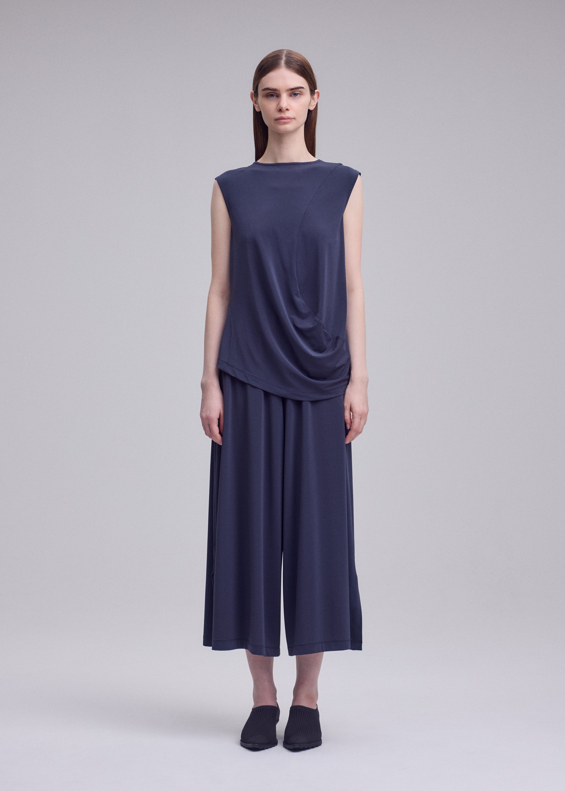 DRAPE JERSEY-68、ウィメンズ_パンツ、着用画像1