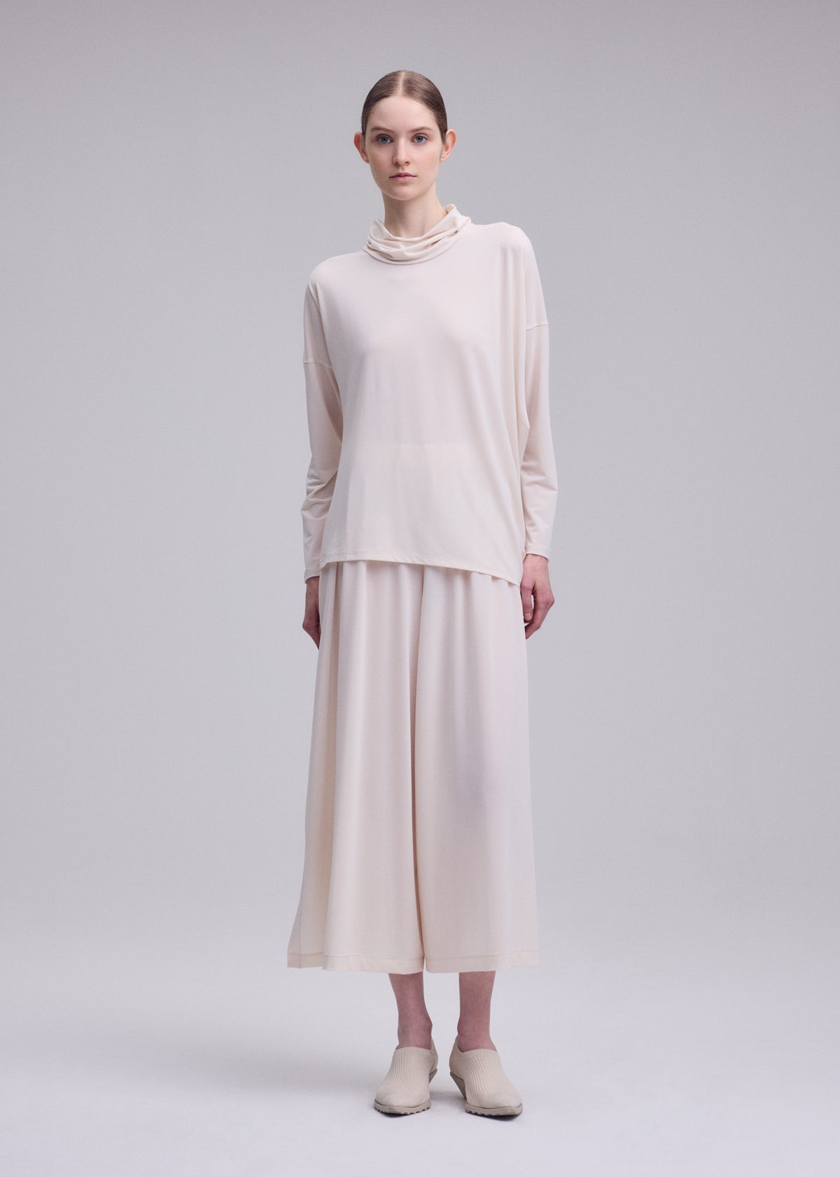 DRAPE JERSEY-68、ウィメンズ_トップス_トップ、着用画像2