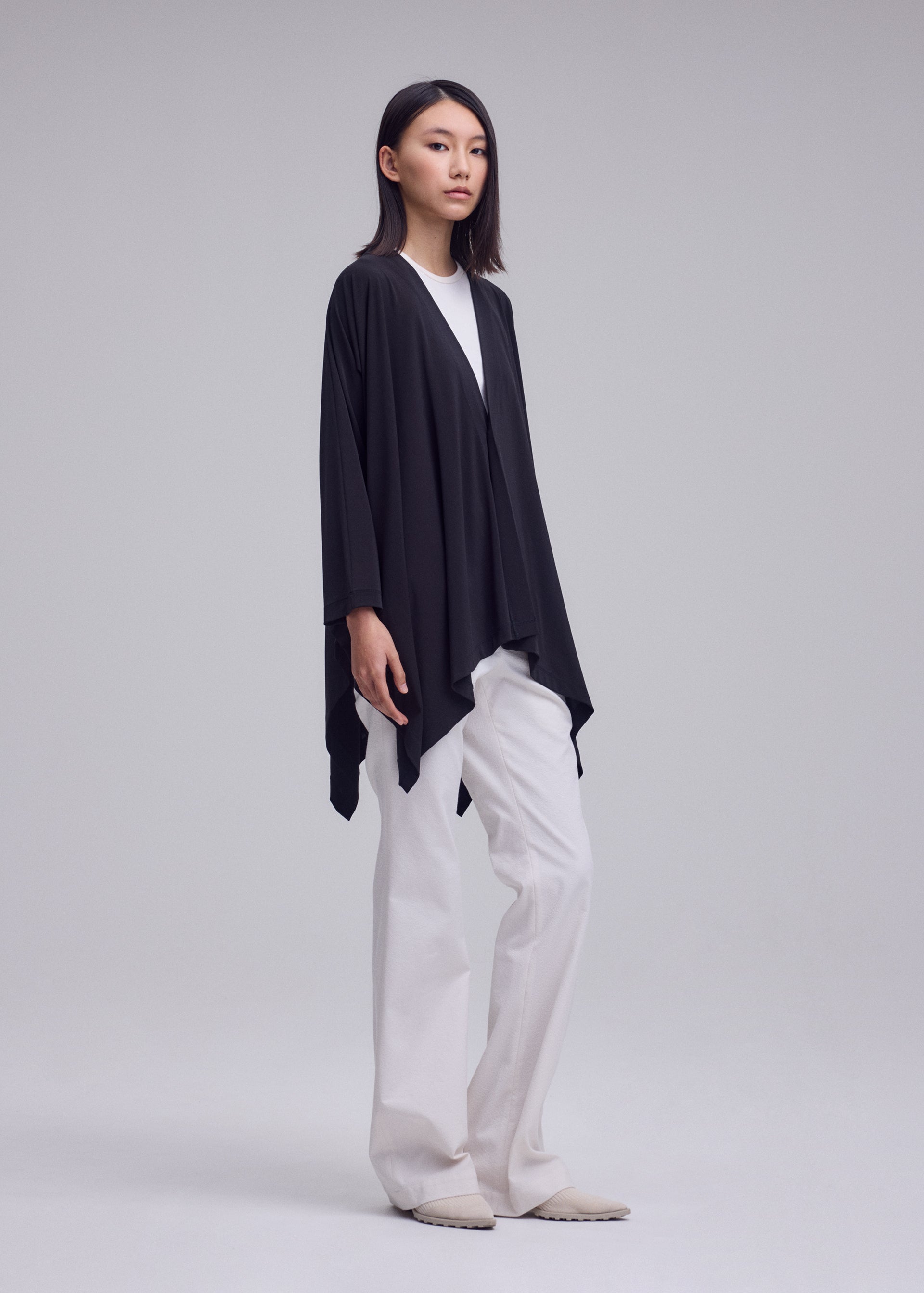 DRAPE JERSEY-68、ウィメンズ_トップス_カーディガン、着用画像2