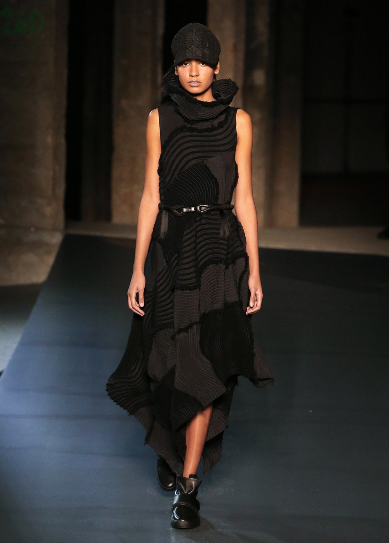 ISSEY MIYAKE AUTUMN WINTER 2018 コレクション 20