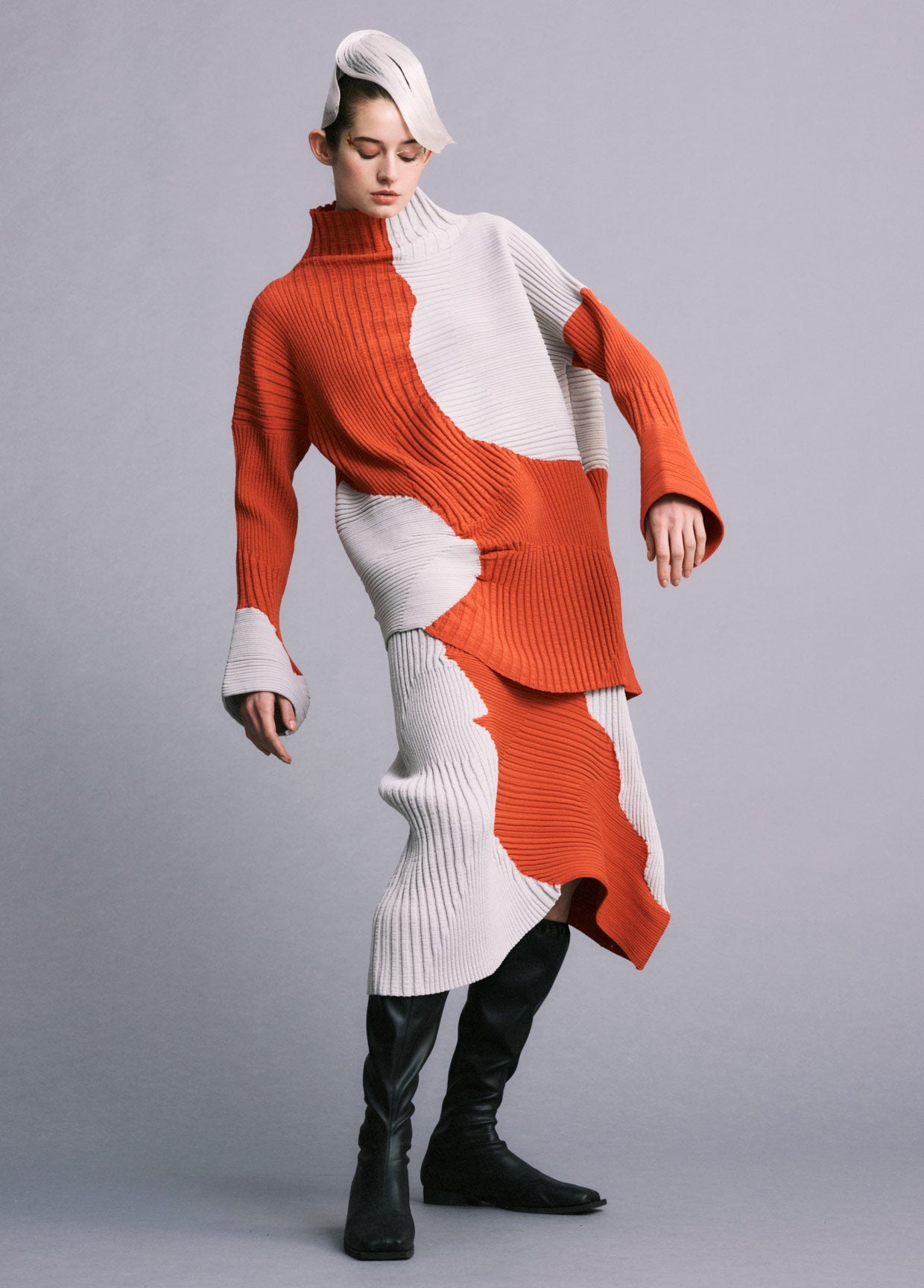 ISSEY MIYAKE AUTUMN WINTER 2022/23 コレクション 32