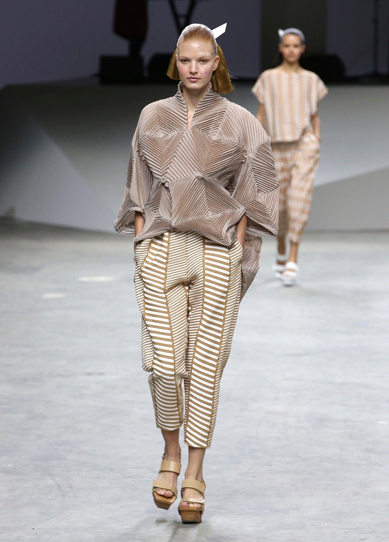 ISSEY MIYAKE SPRING SUMMER 2017 コレクション 20