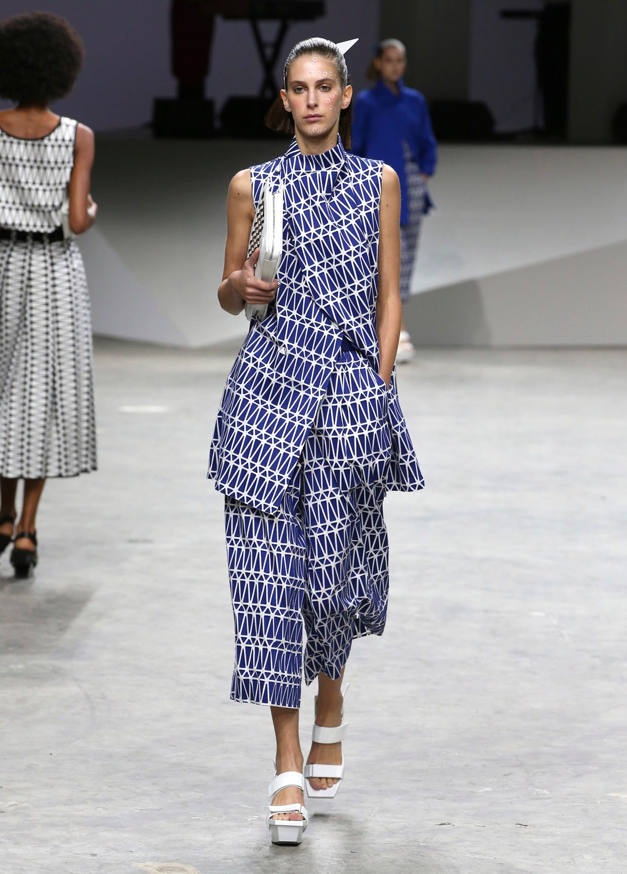 ISSEY MIYAKE SPRING SUMMER 2017 コレクション 24