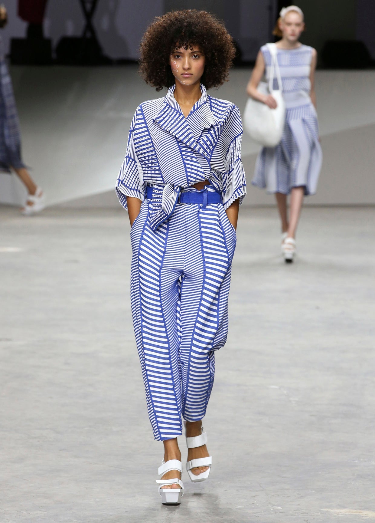 ISSEY MIYAKE SPRING SUMMER 2017 コレクション 26