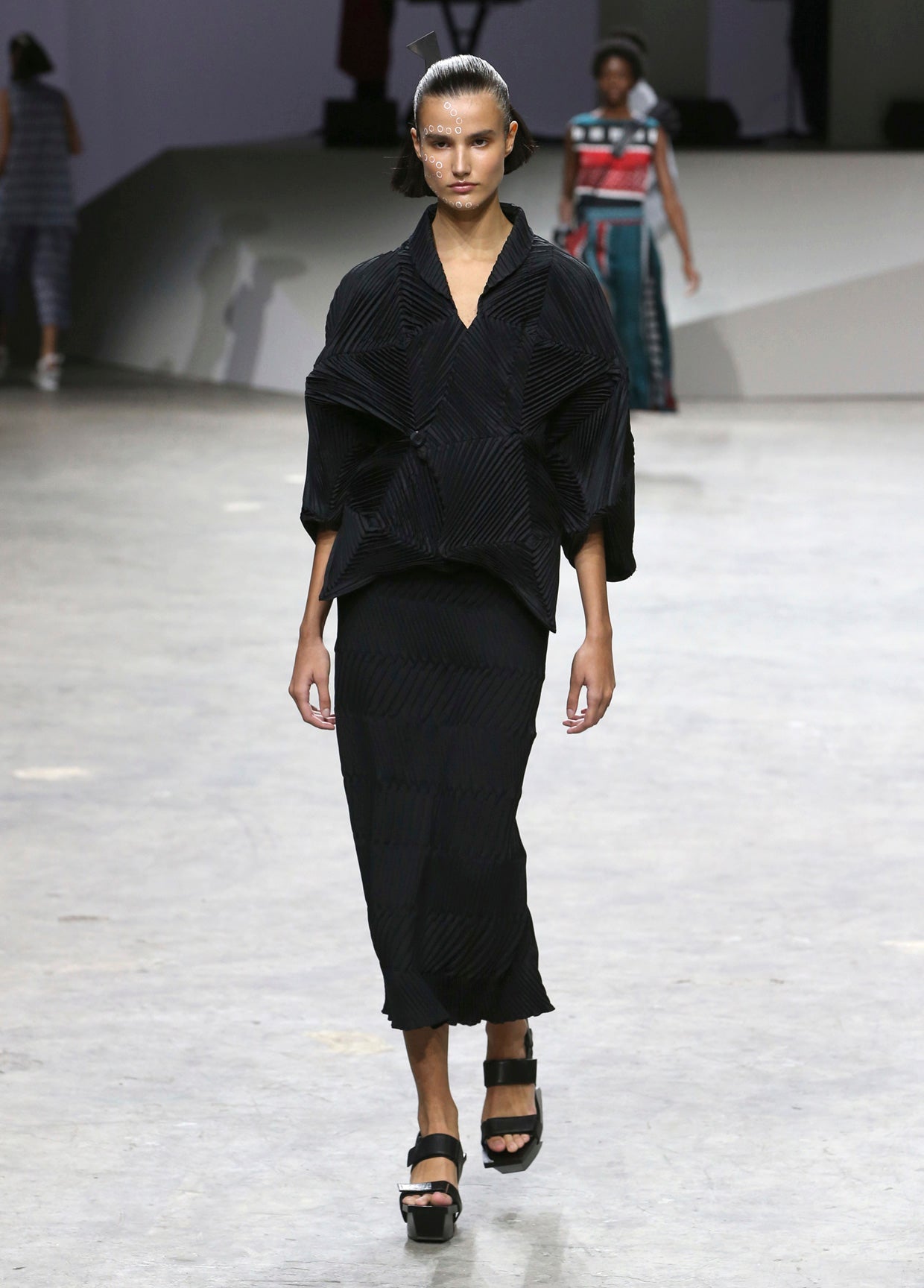 ISSEY MIYAKE SPRING SUMMER 2017 コレクション 31