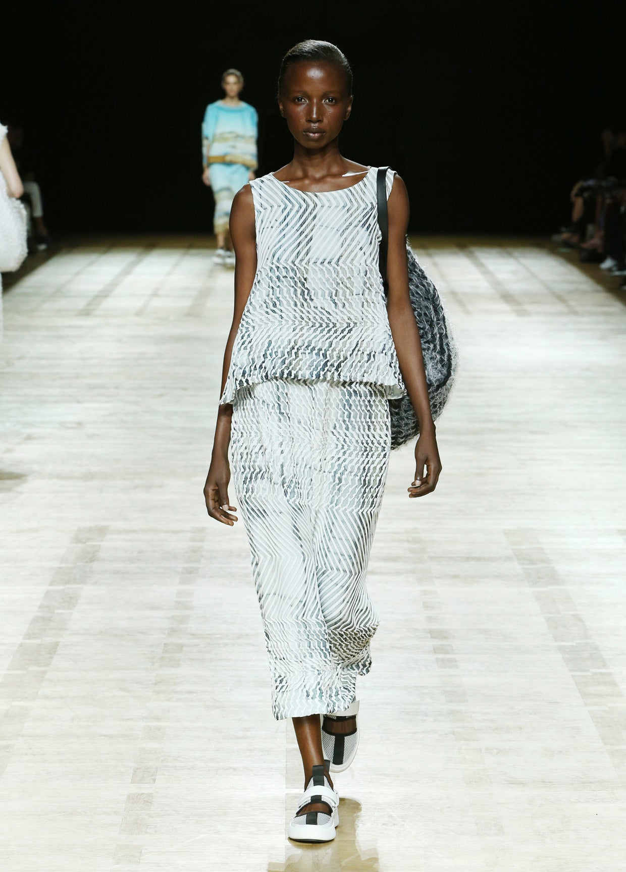 ISSEY MIYAKE SPRING SUMMER 2018 コレクション 15