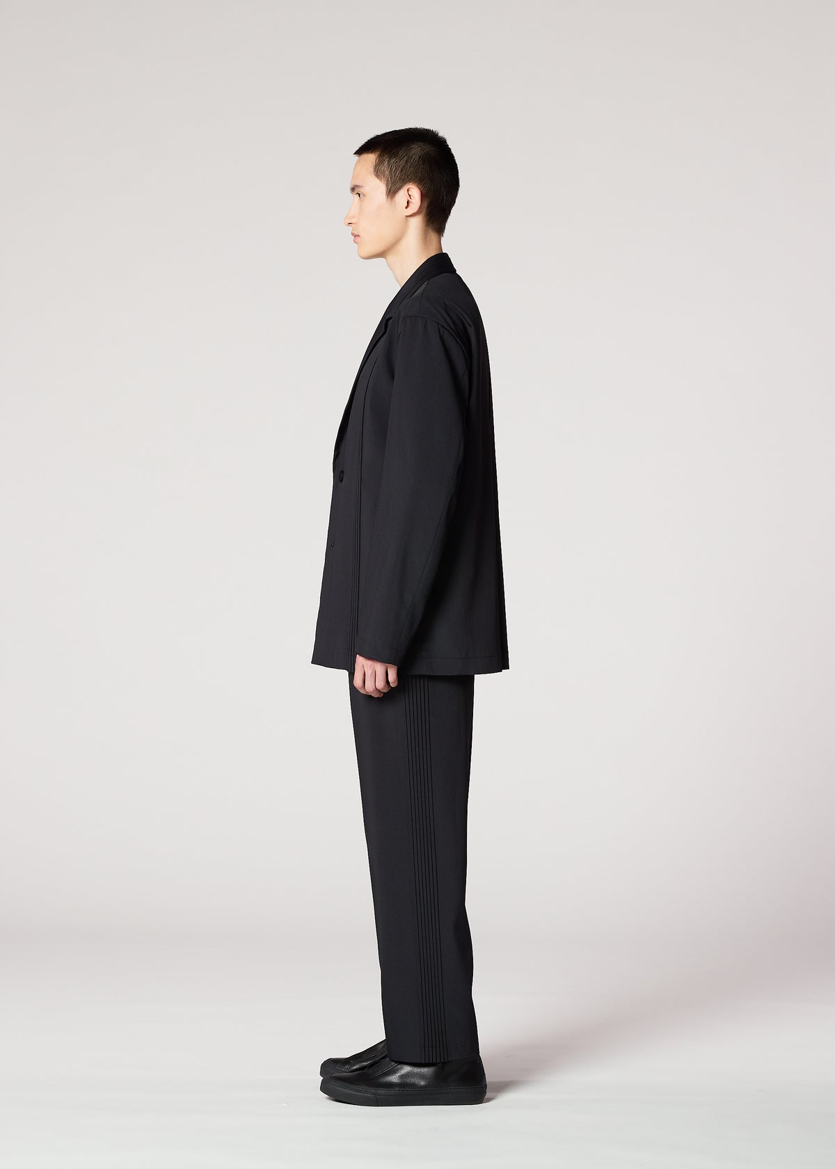 AIR PLEATS BLACK、メンズ_ジャケット&コート_ジャケット＆ブルゾン、着用画像2