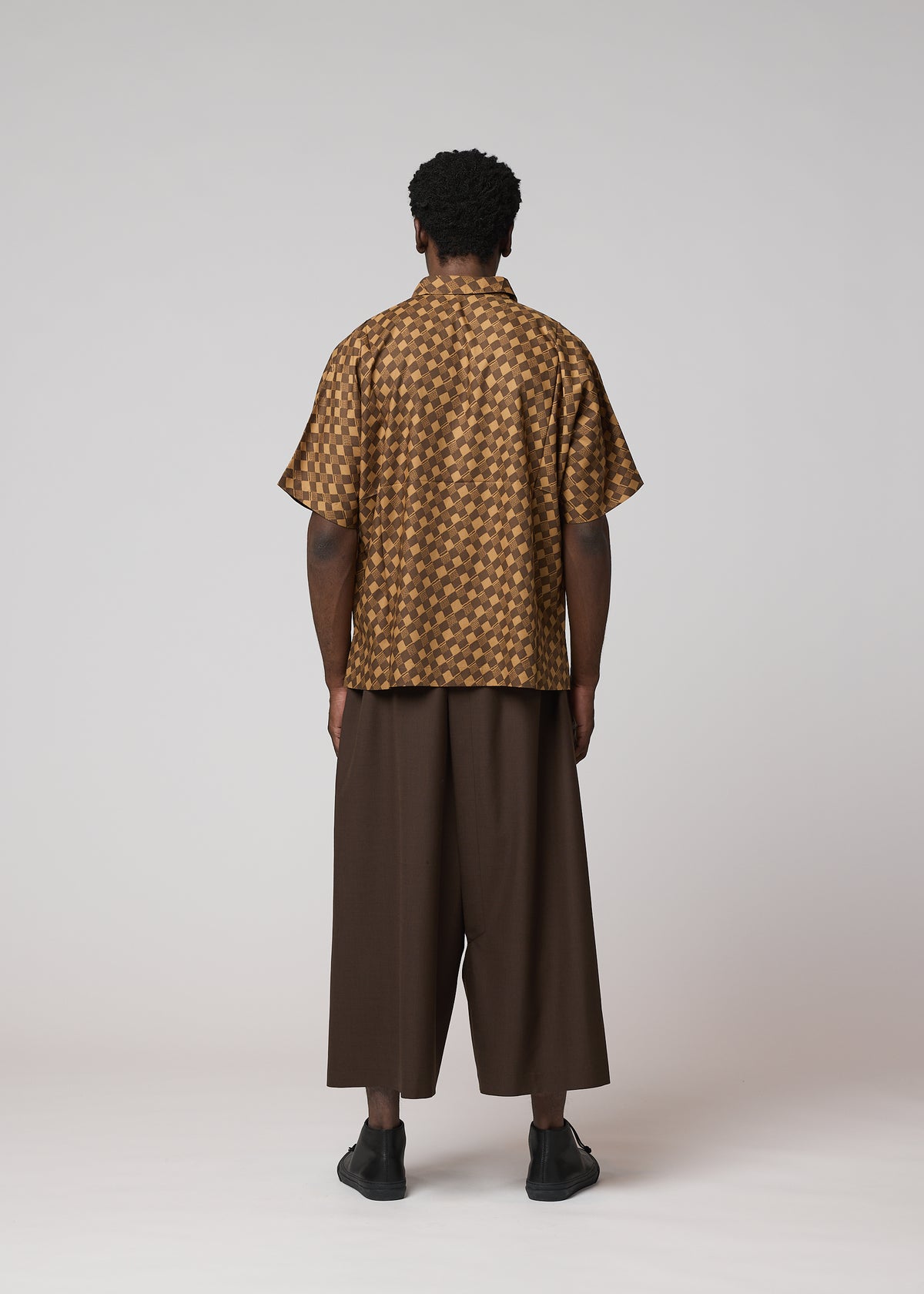 TIE PATTERN SHIRT、メンズ_トップス_シャツ、着用画像3