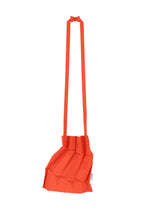 ZIG ZAG PLEATS BAG、バッグ&財布_ショルダーバッグ、レッド