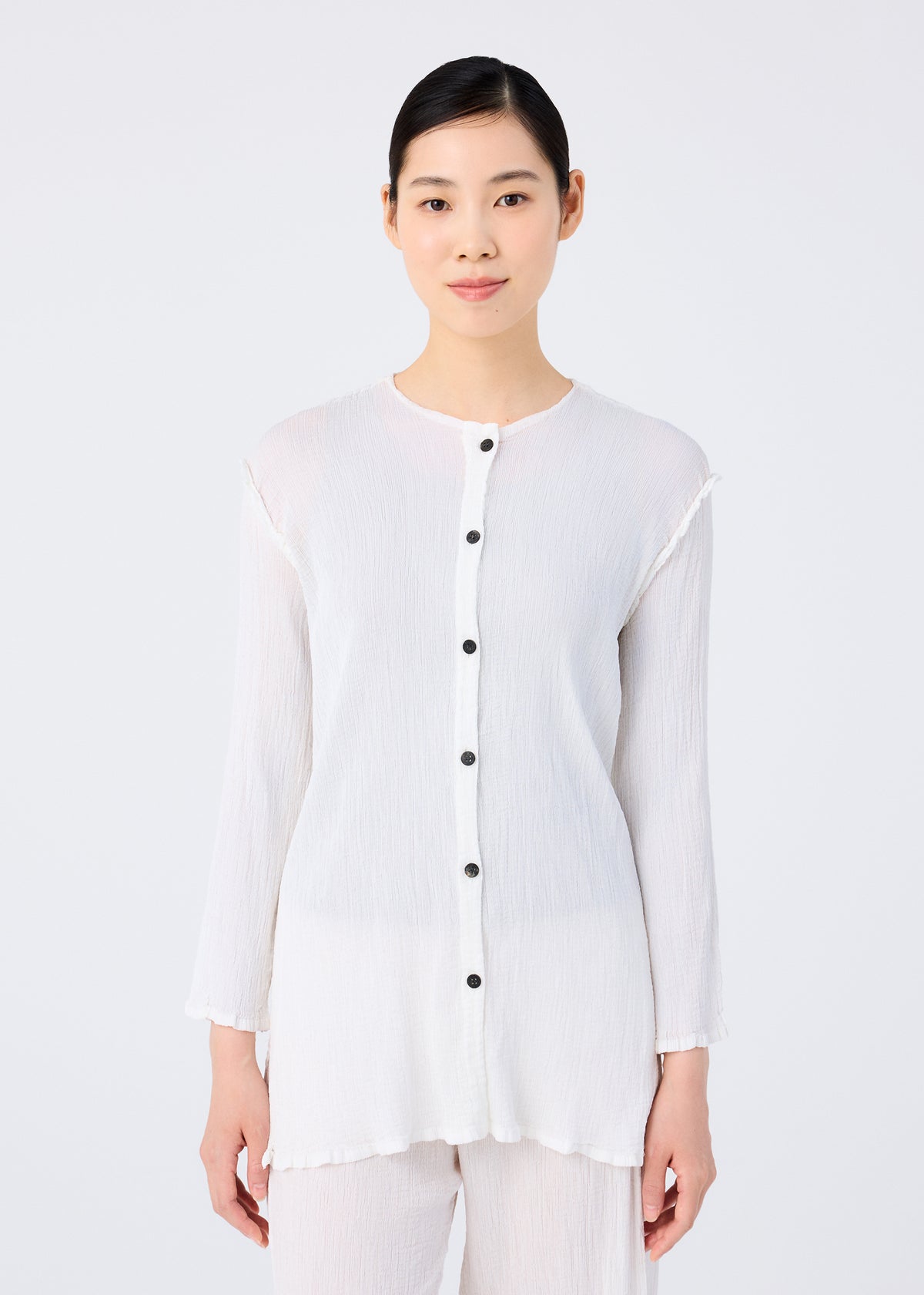 SEE-THROUGH CREPE COLOR、ウィメンズ_トップス_カーディガン、着用画像1
