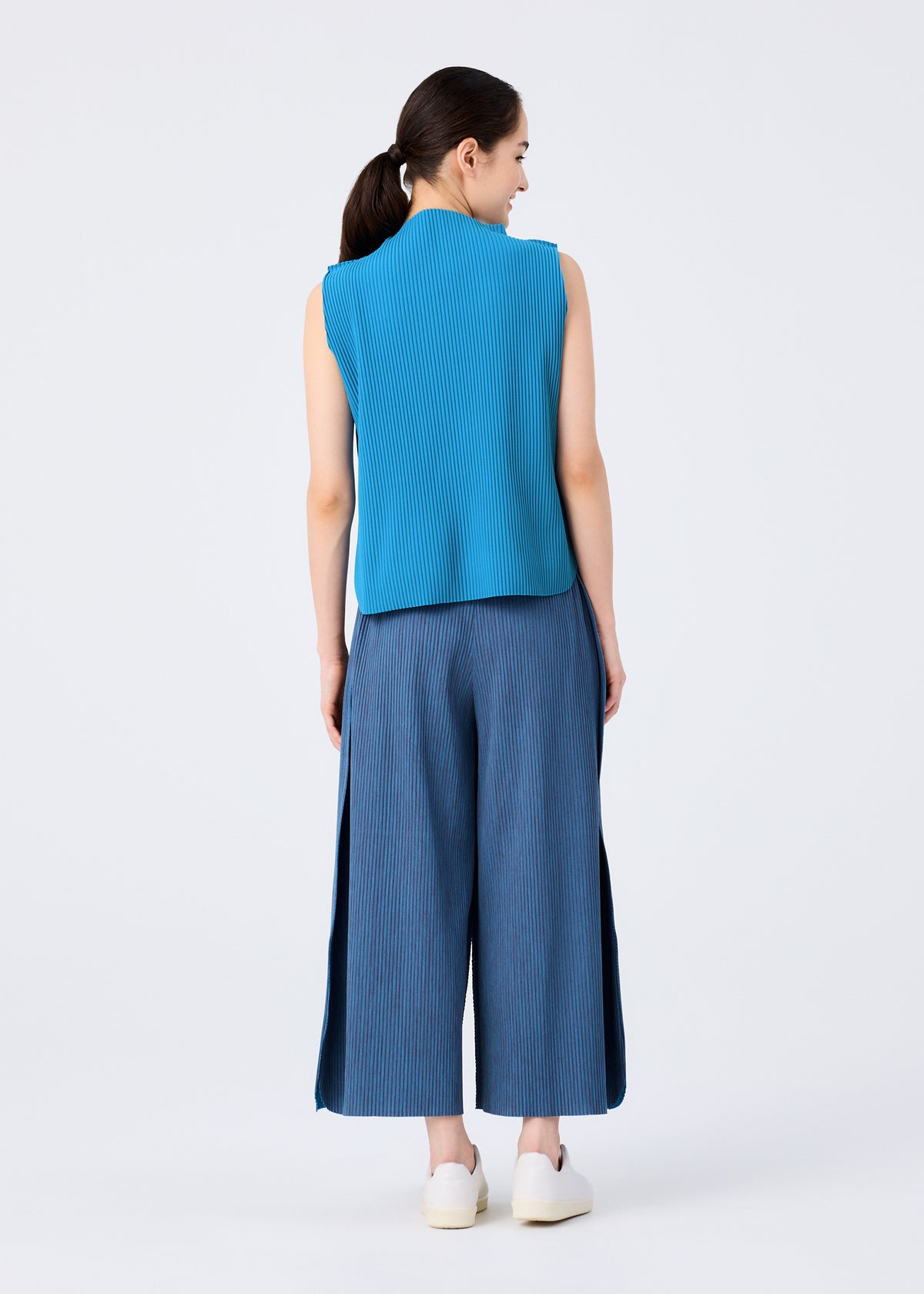 MIX FINE KNIT PLEATS BOTTOM、ウィメンズ_パンツ、着用画像2