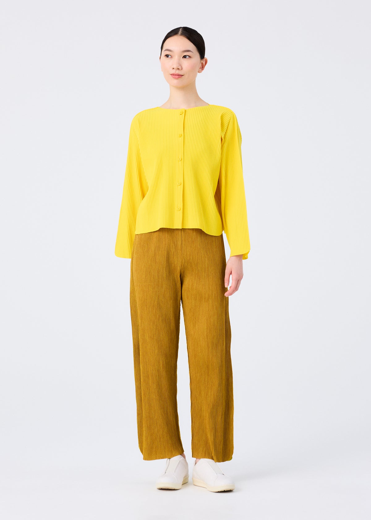 ROUND PLEATS、ウィメンズ_トップス_カーディガン、着用画像3