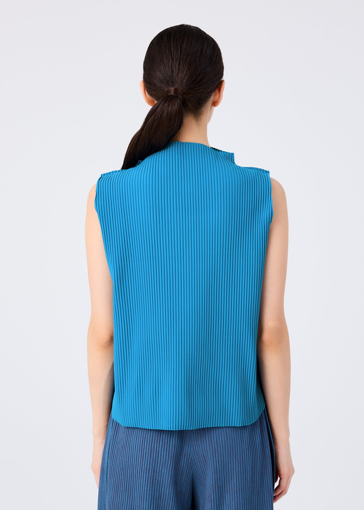 ROUND PLEATS、ウィメンズ_トップス_トップ、着用画像2