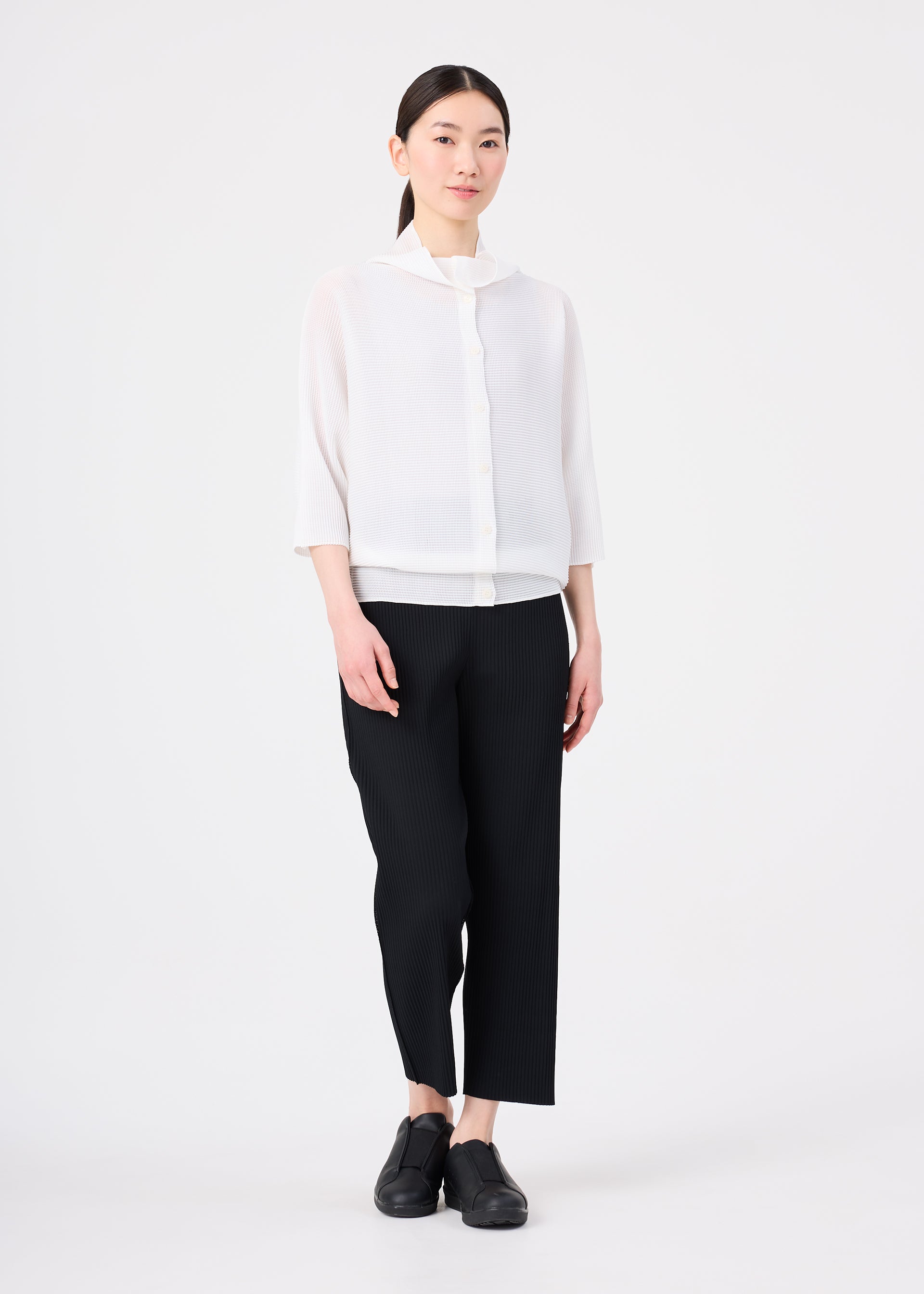 DOLMAN STRETCH PLEATS、ウィメンズ_トップス_カーディガン、着用画像3