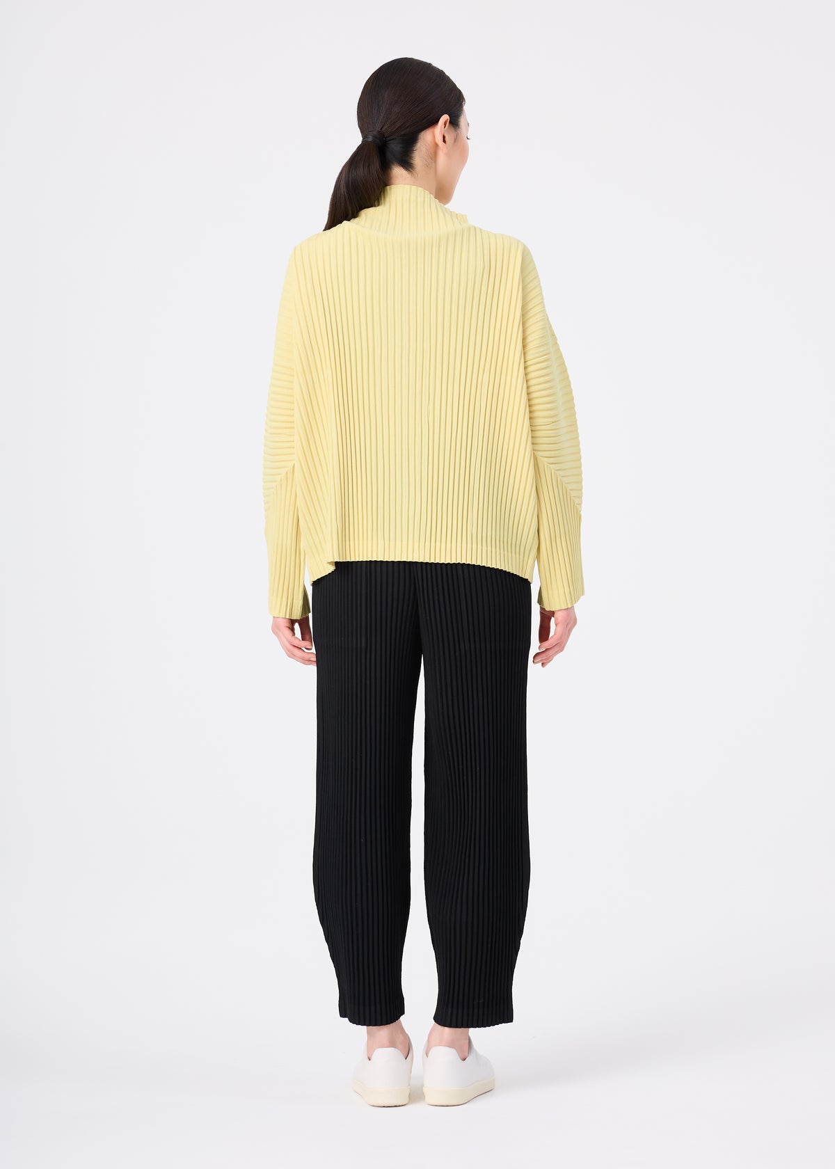 CORDUROY PLEATS、ウィメンズ_パンツ、着用画像2