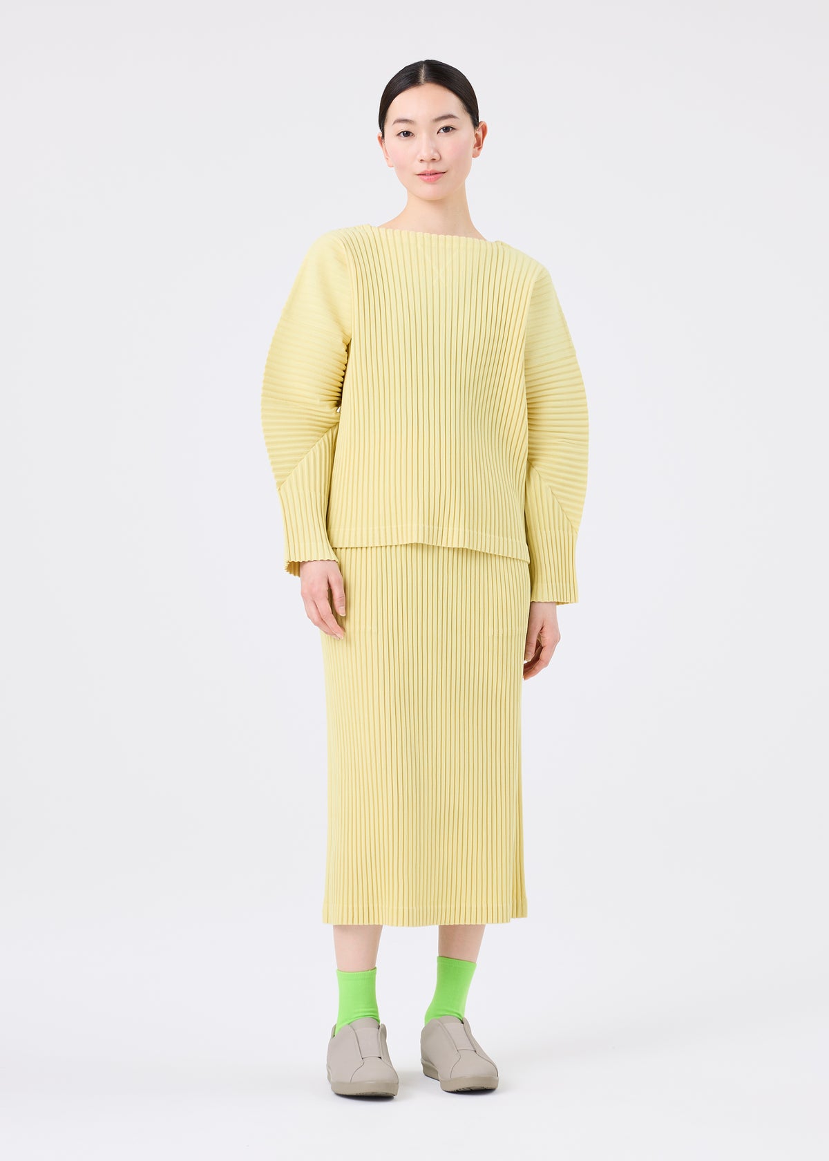 CORDUROY PLEATS、ウィメンズ_スカート、着用画像1