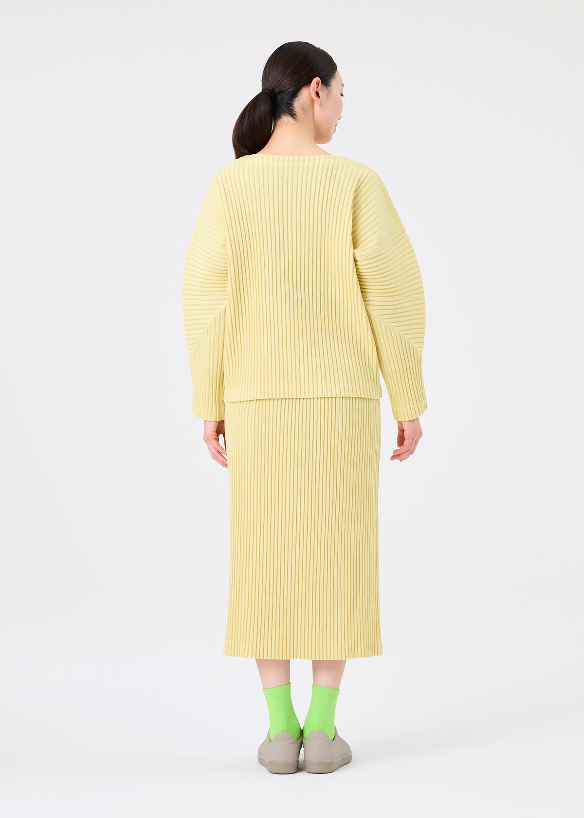 CORDUROY PLEATS、ウィメンズ_スカート、着用画像2