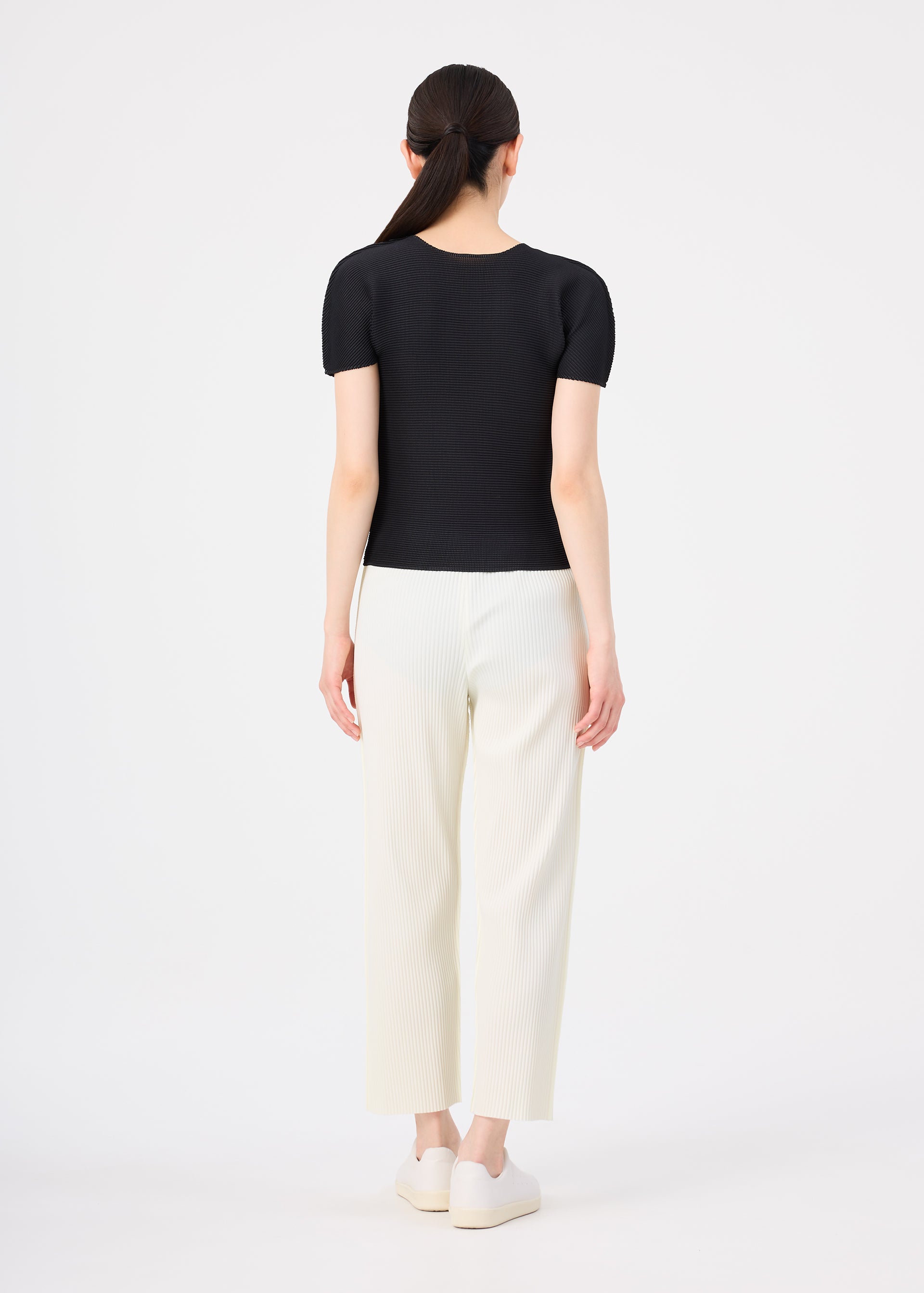 FINE KNIT PLEATS、ウィメンズ_パンツ、着用画像2