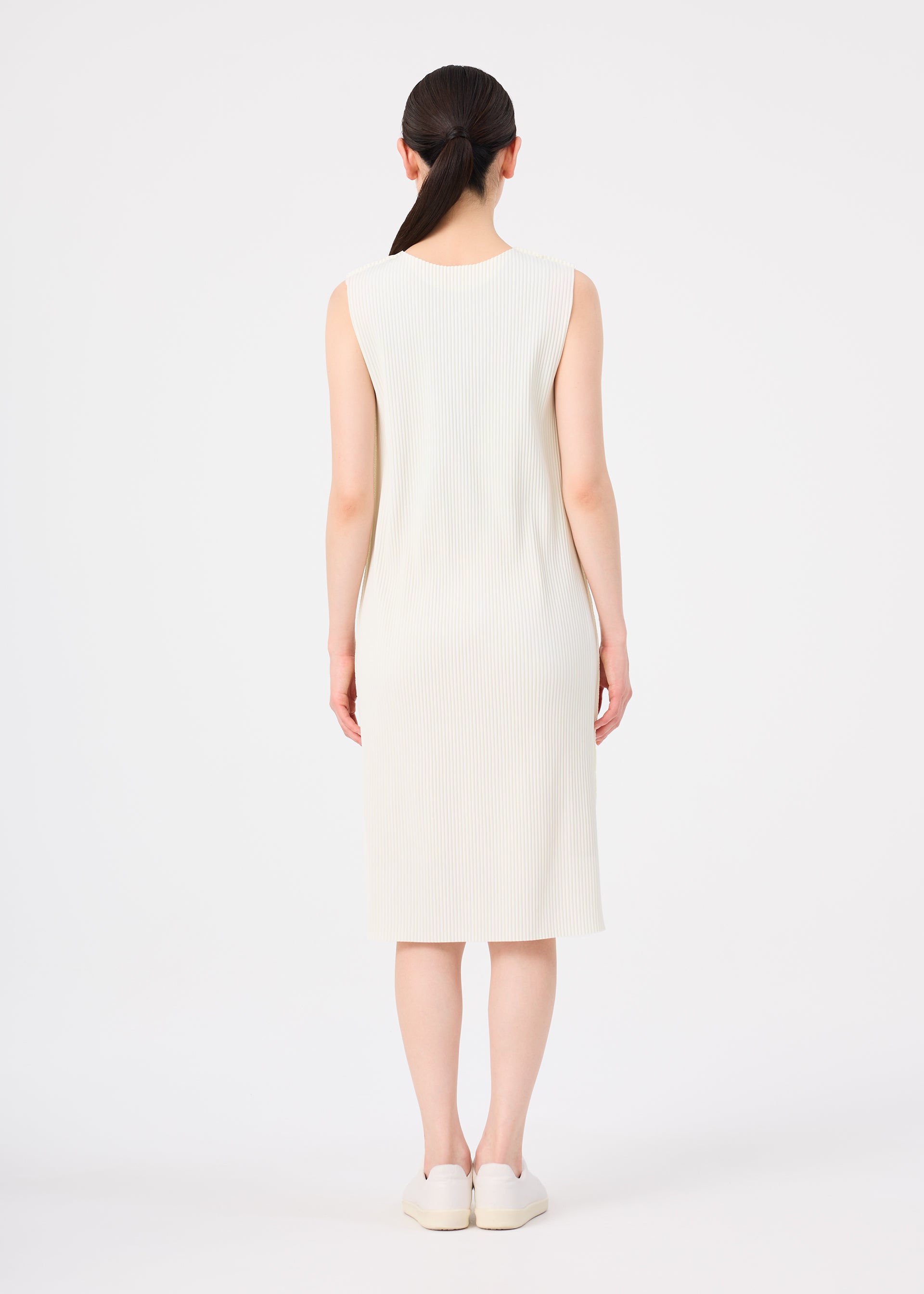 FINE KNIT PLEATS、ウィメンズ_ワンピース、着用画像2