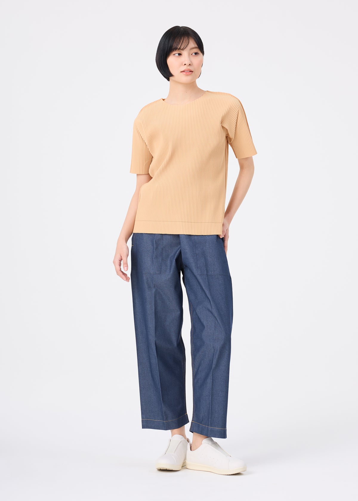 FINE KNIT PLEATS COLOR 1、ウィメンズ_トップス_トップ、着用画像3