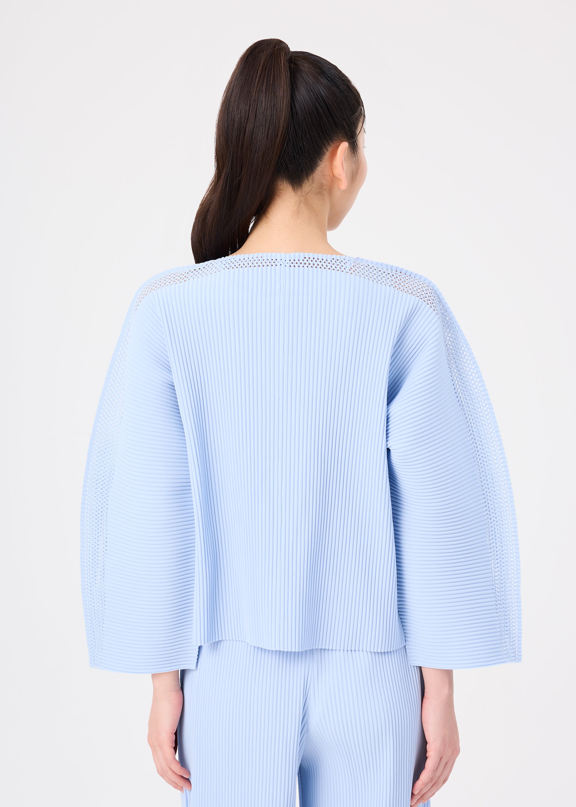 MESH PLEATS、ウィメンズ_トップス_カーディガン、着用画像2