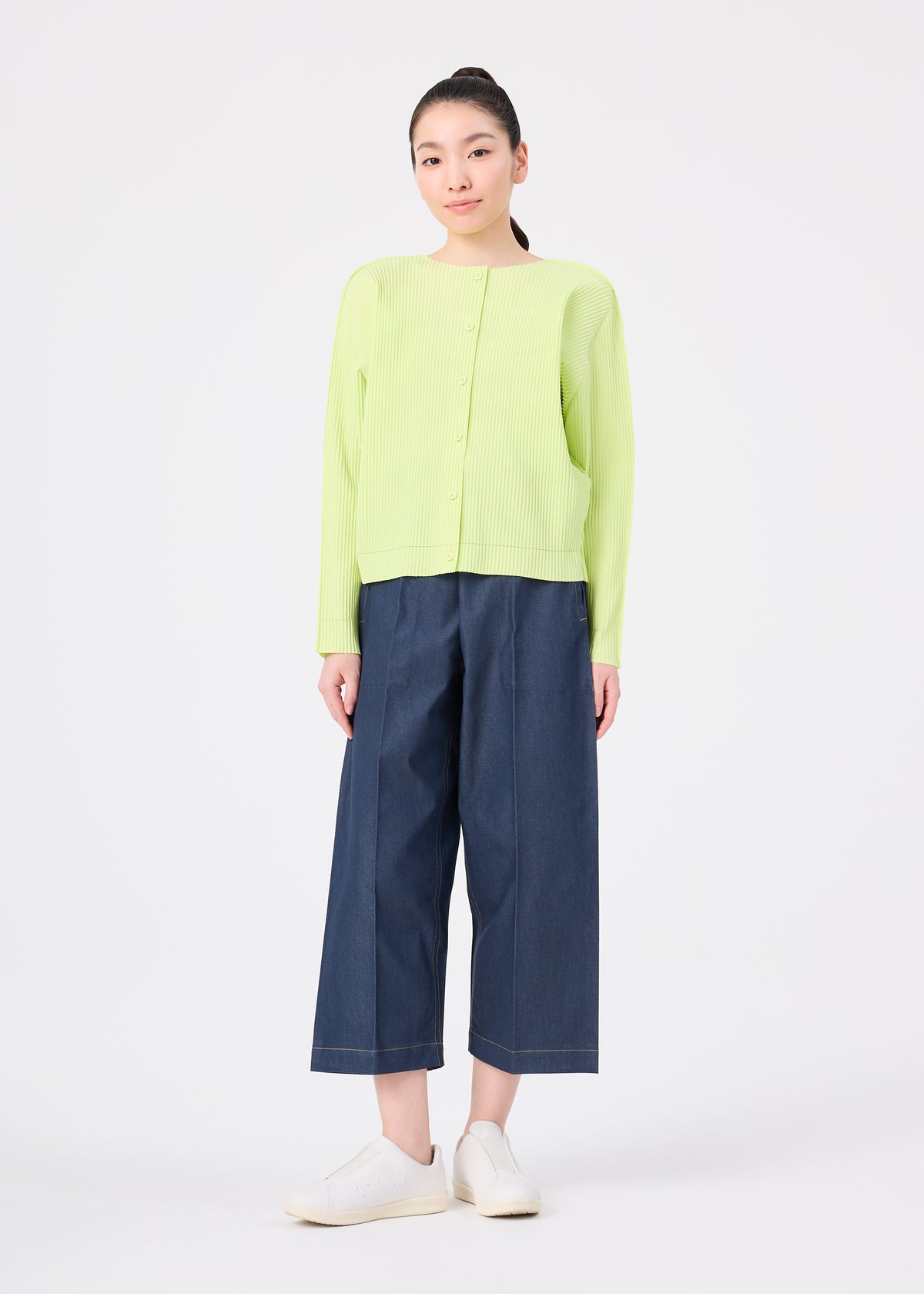 FINE KNIT PLEATS COLOR 1、ウィメンズ_トップス_カーディガン、着用画像3