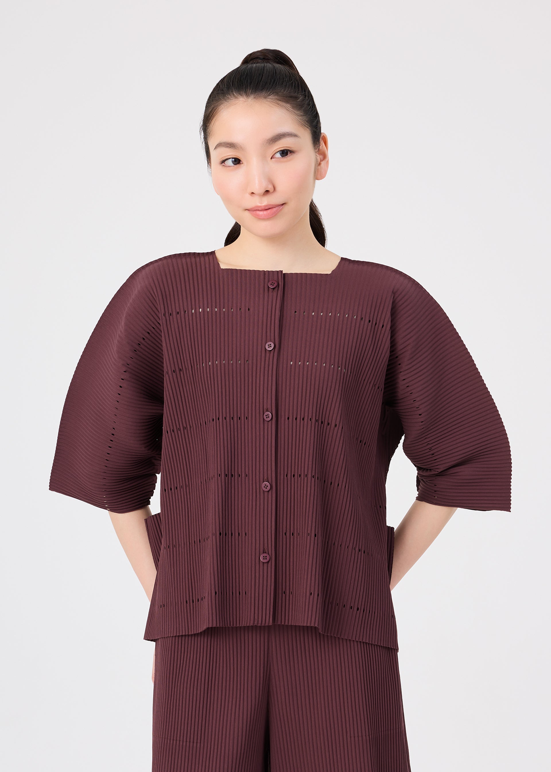 TOWER PLEATS、ウィメンズ_トップス_カーディガン、着用画像1