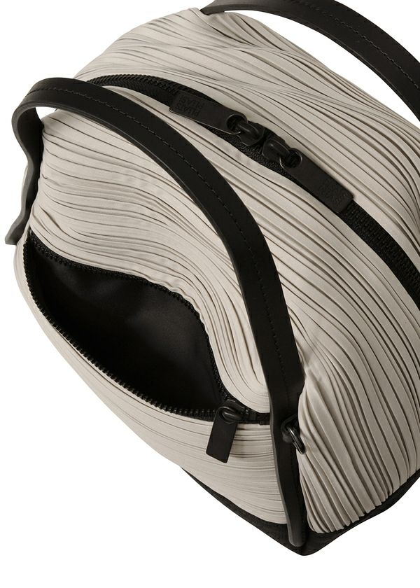 BIAS PLEATS BAG、バッグ&財布_ハンドバッグ、ディテール画像4