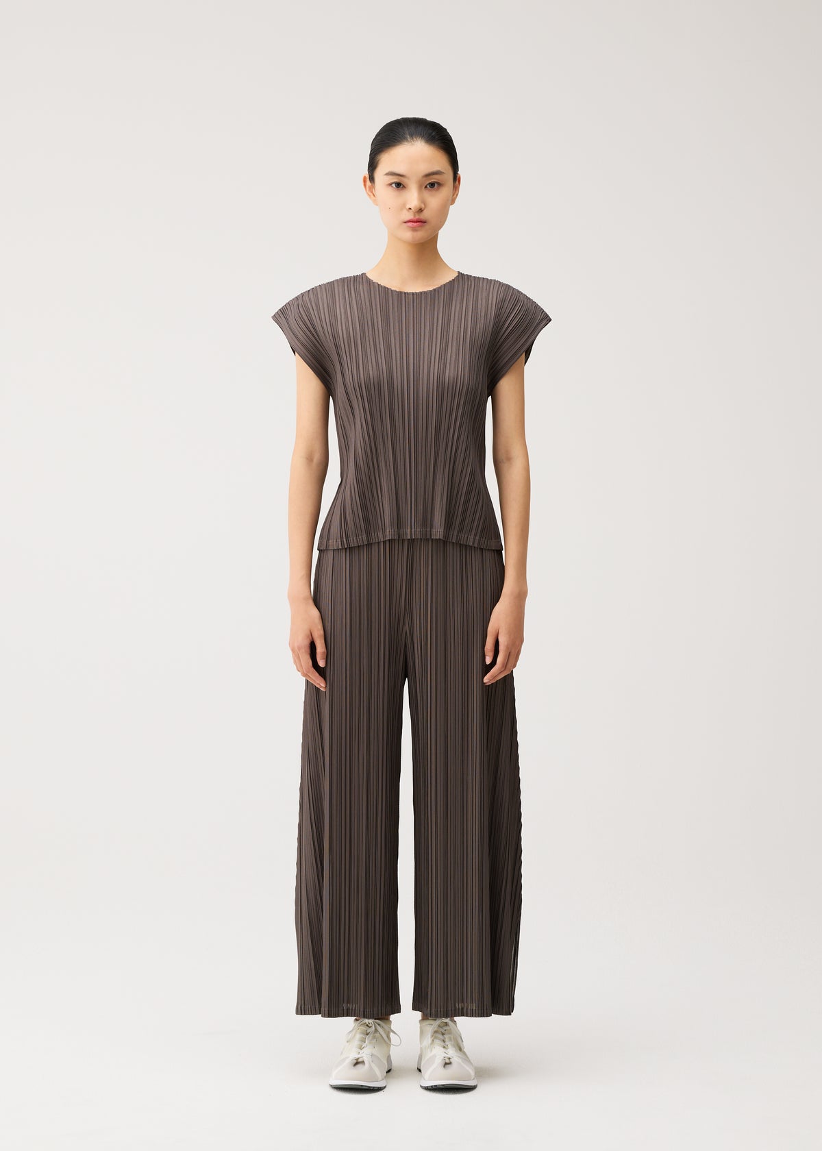 MELLOW PLEATS、ウィメンズ_パンツ、着用画像1