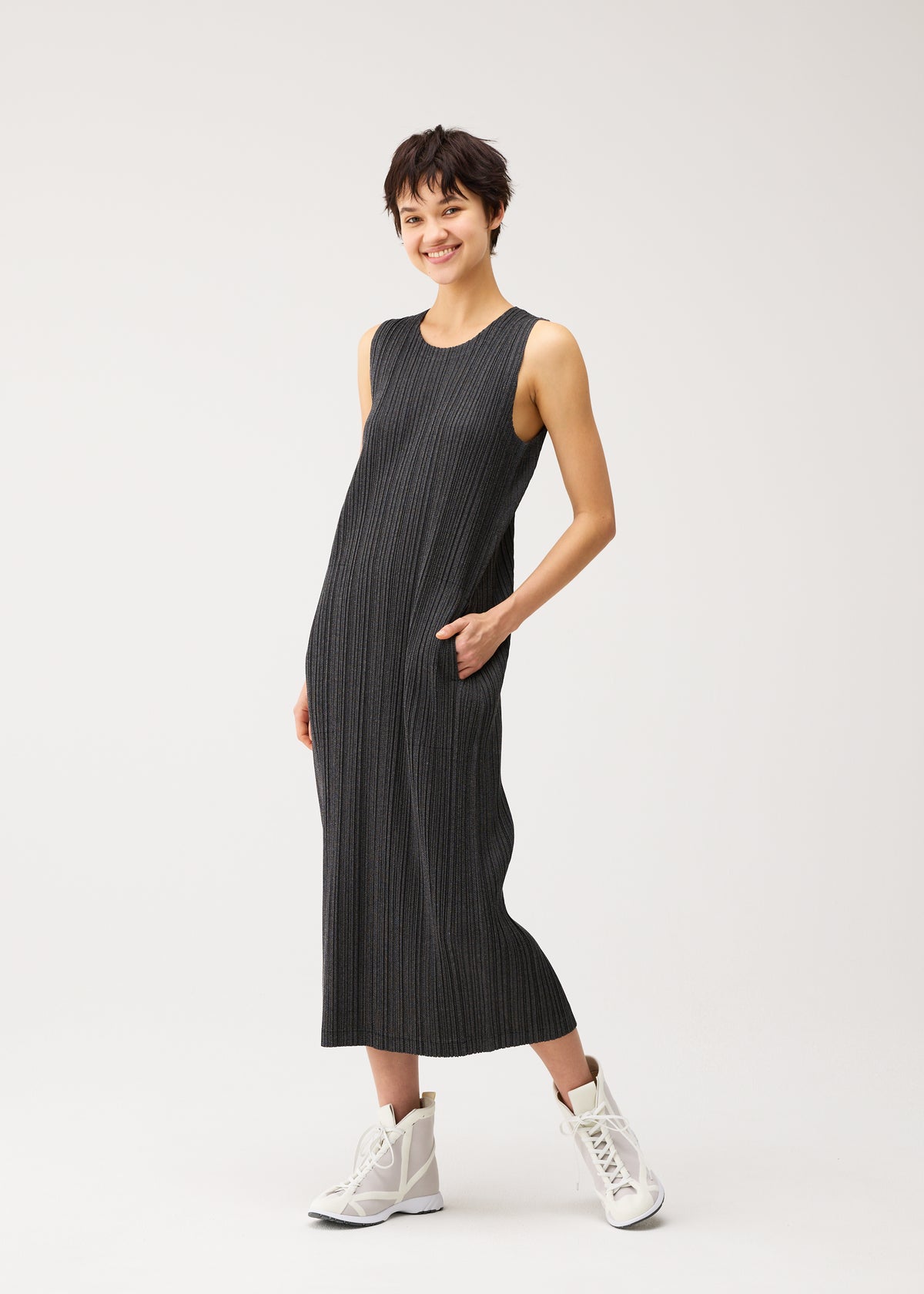 COTTON DENIM BLACK、ウィメンズ_ワンピース、着用画像4